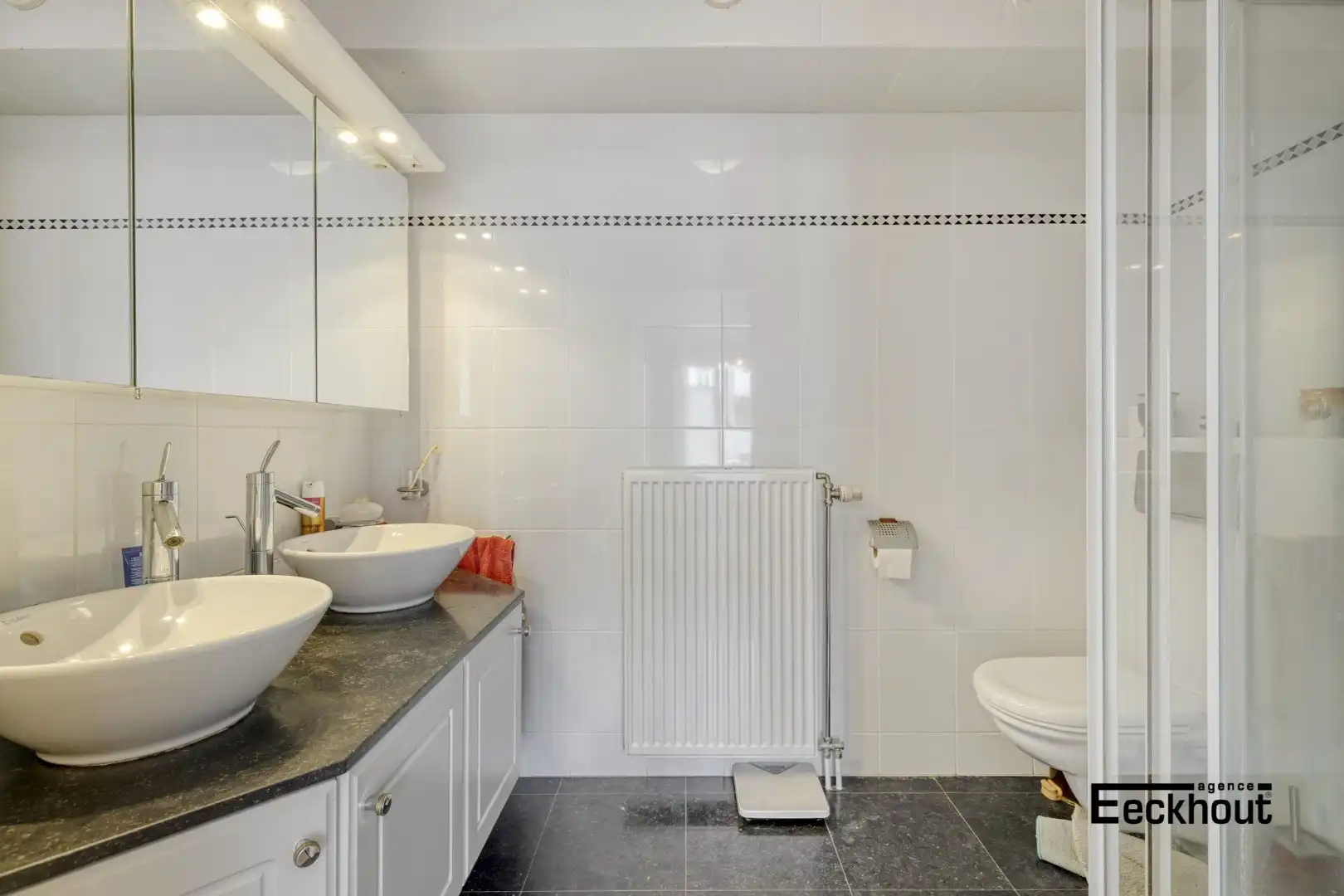 Ruim 3-slaapkamer appartement met zonneterras aan het Prinses Stefanieplein te Oostende foto 14