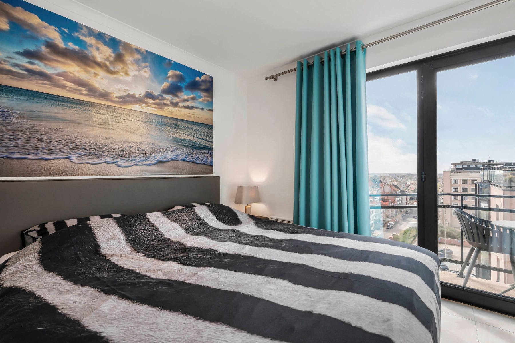 Instapklaar appartement aan de zeedijk in Oostende.  foto 5