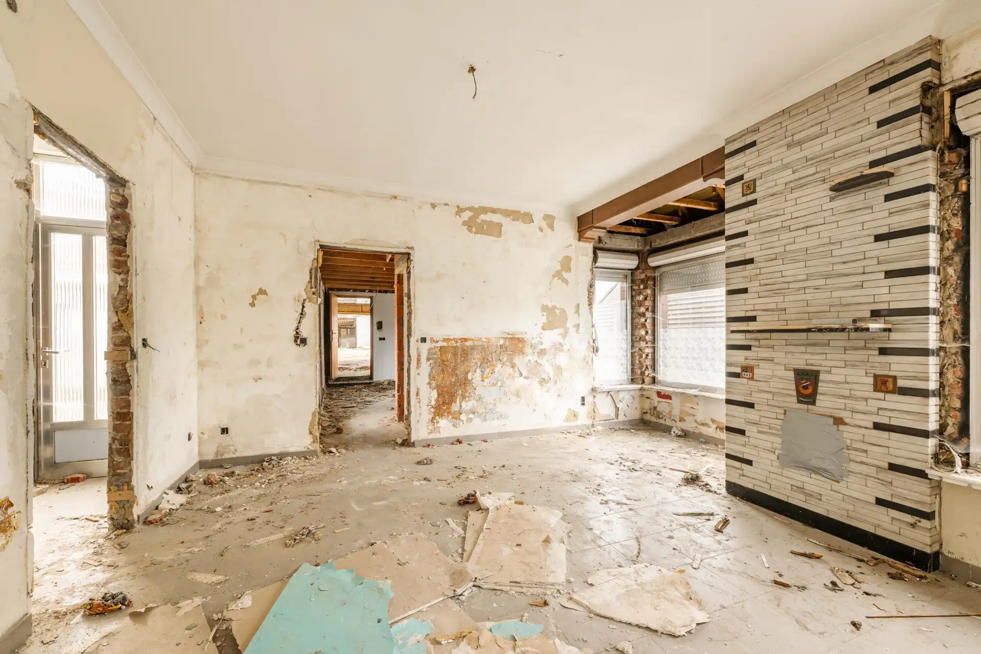 Te slopen LANDELIJK gelegen woning op een perceel van 815 m² in WIELSBEKE foto 3