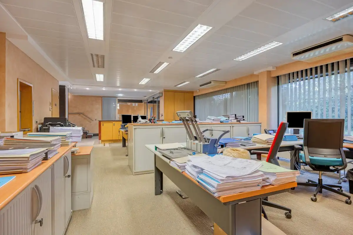 Grote kantoorruimtes (mogelijkheid tot 5 appartementen) in Strombeek: een strategische keuze voor ondernemingen foto 14