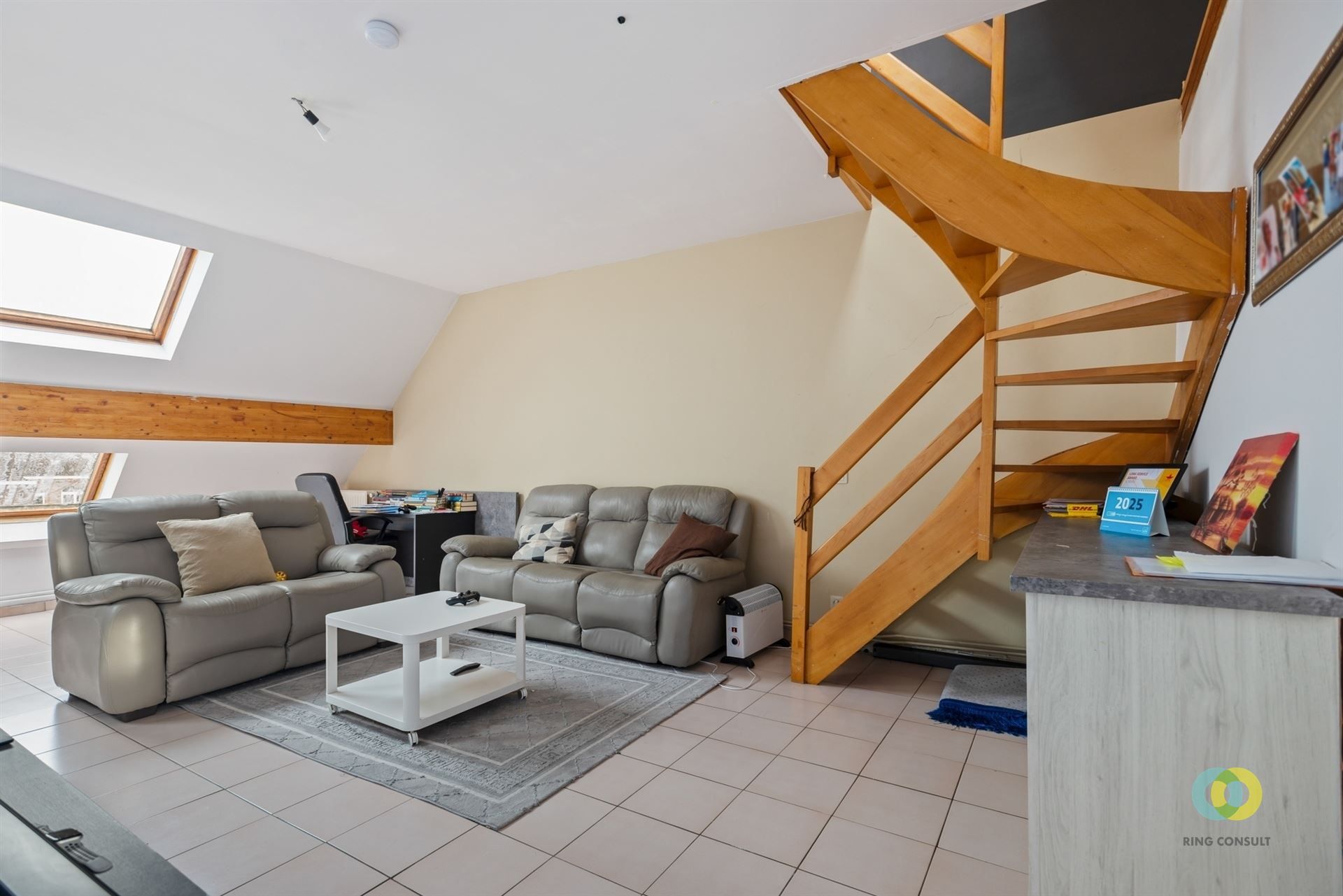 Hoofdfoto van de publicatie: duplex in klein gebouw 