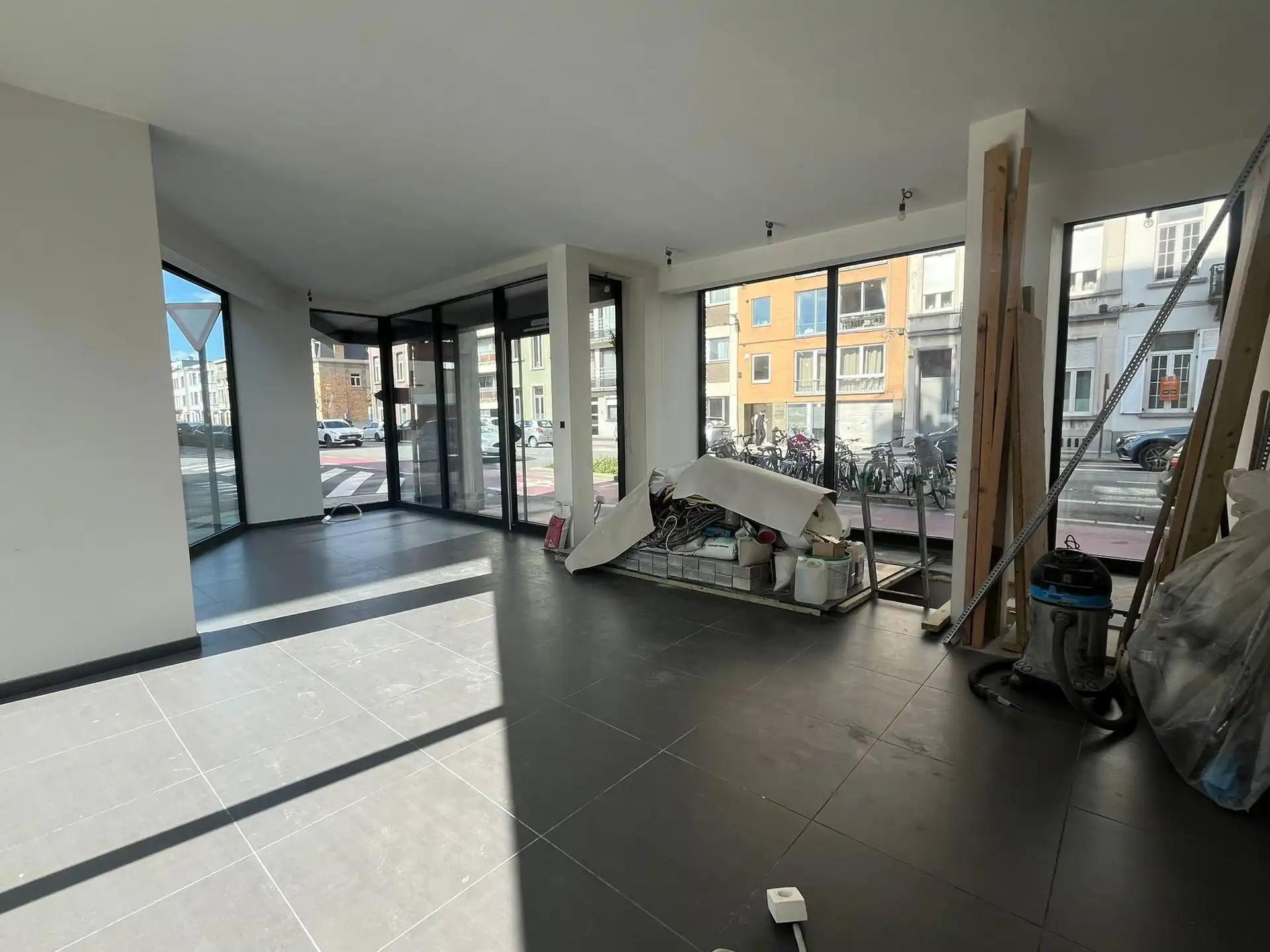 Commerciële ruimte te koop op toplocatie in Mechelen foto 3