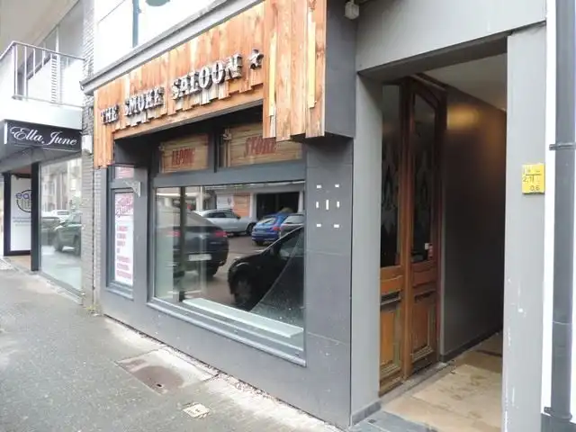 Knap handelspand met woonst in het centrum foto {{pictureIndex}}