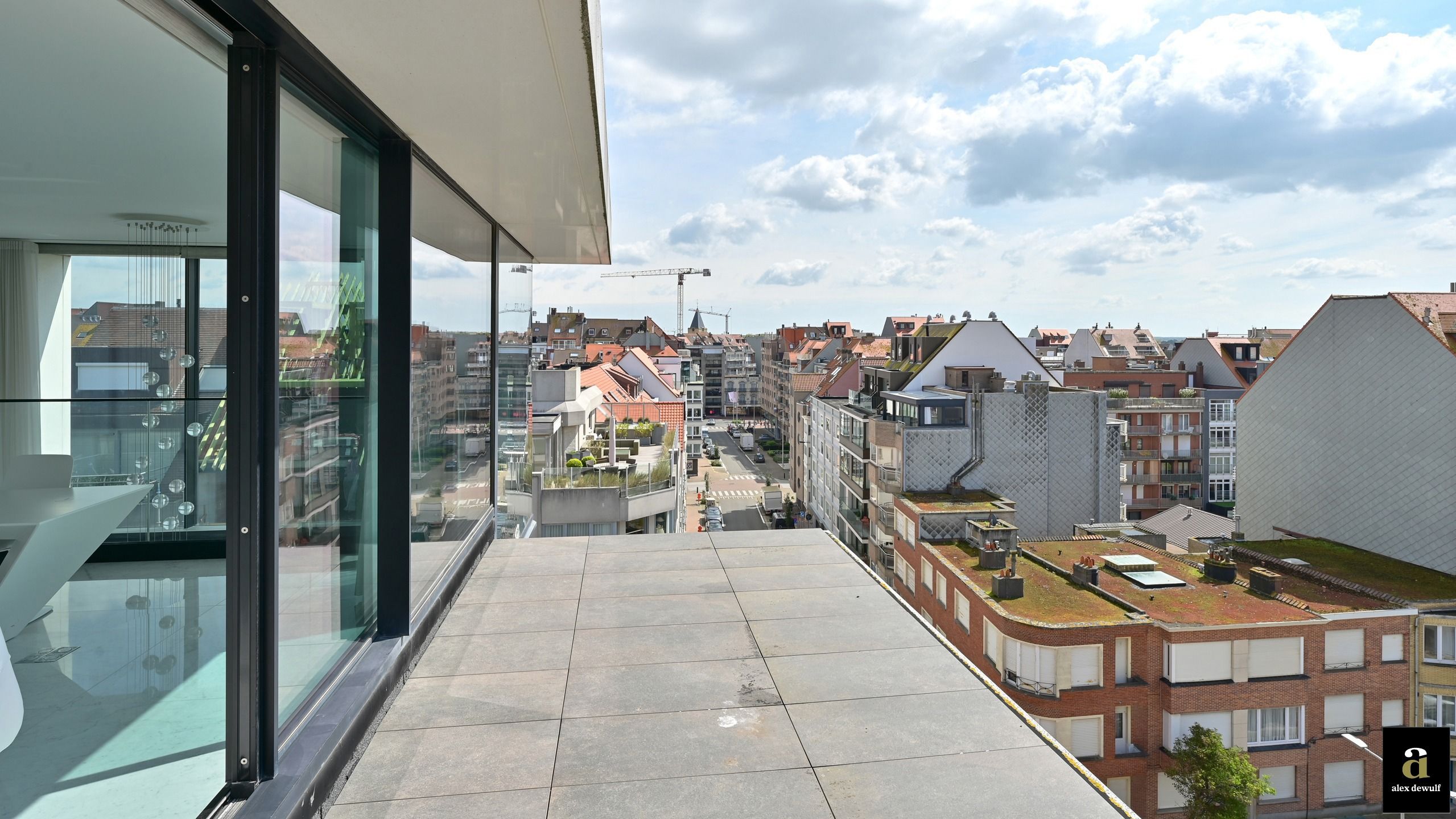 Uitzondelijk hoekappartement (duplex) met zijdelings zeezicht foto 26