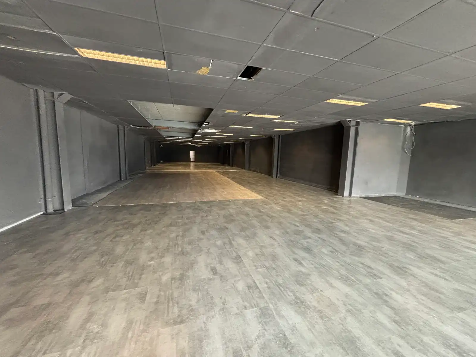 Handelspand (495  m²) op AAA-locatie op de A12 - Aartselaar foto 3