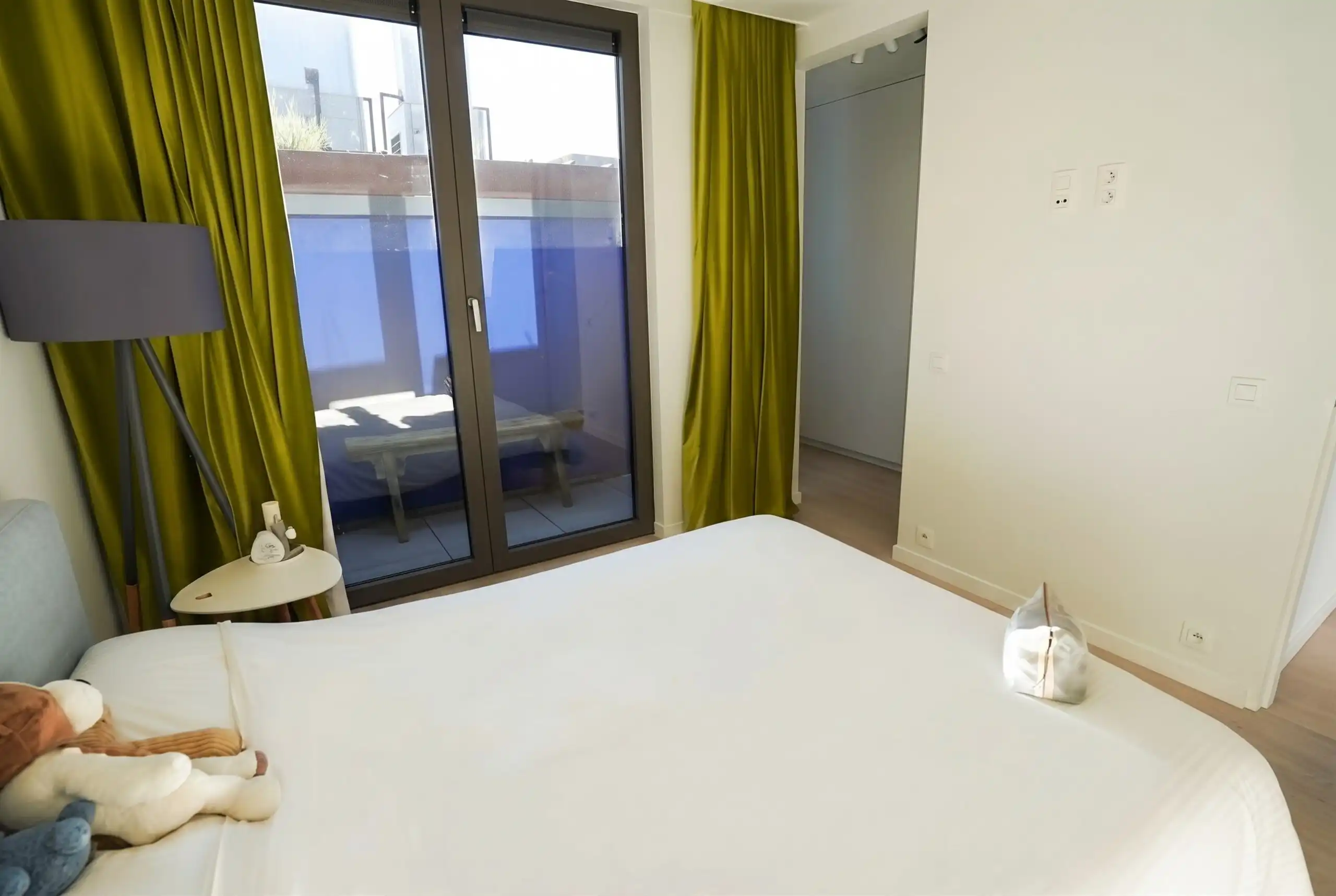 Dak appartement met skylinezicht en groot zonnig terras!  foto 16