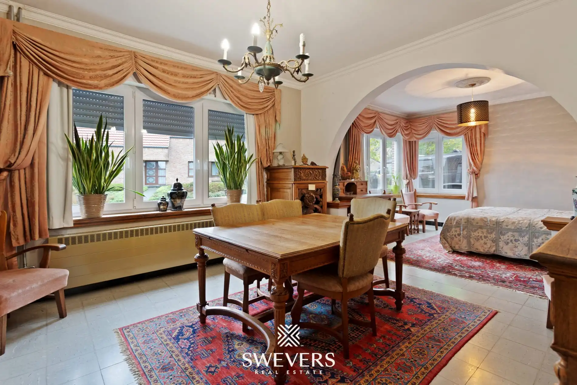 Zeer solide woning met renovatiepotentieel op 10a 18ca  foto 2