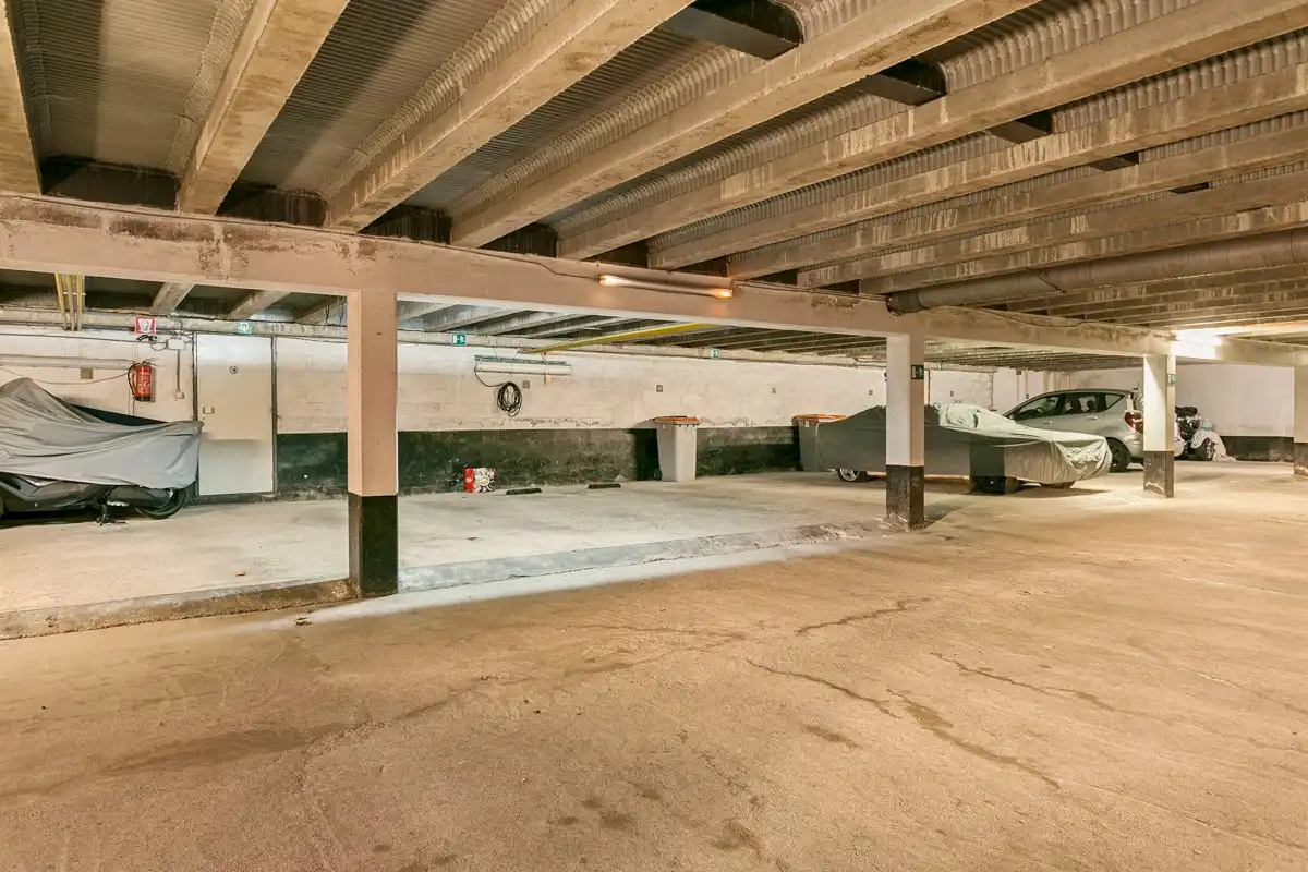 Appartement met twee slaapkamers en autostaanplaats in de ondergrondse garage in Rekem/Lanaken! foto 15