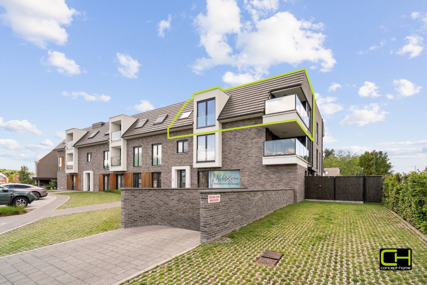 Stijlvol en energiezuinig 2-slaapkamer appartement te koop in Sleidinge foto {{pictureIndex}}