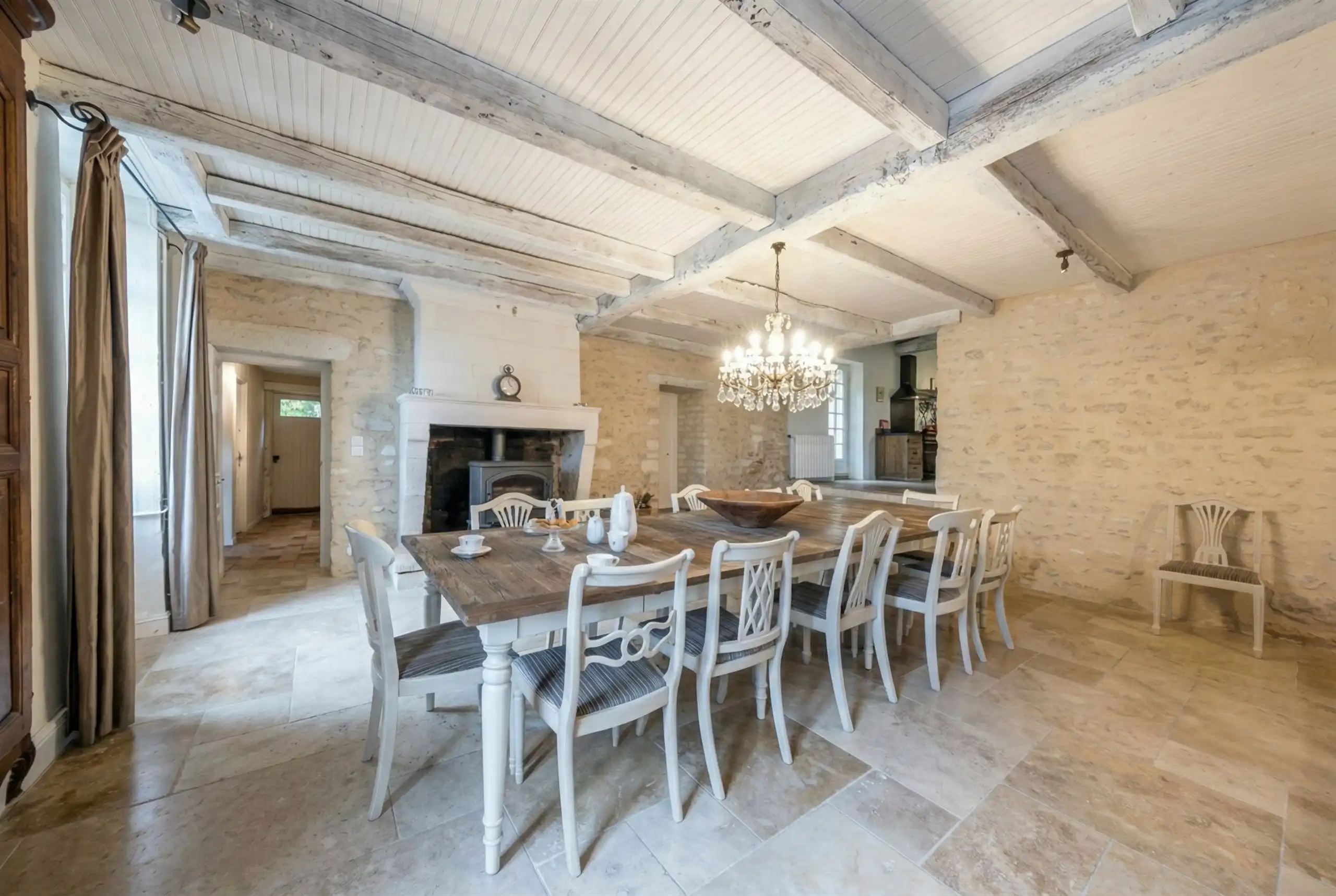 Vakantiegeluk te koop! Romantische eigendom op de heuveltop foto 14