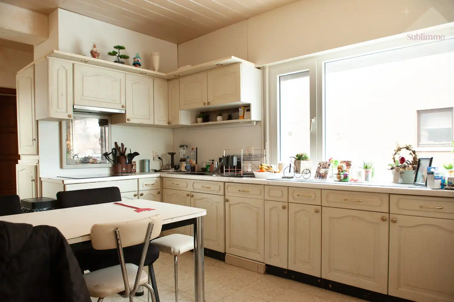Halfopen bebouwing met 3 slaapkamers en ruime tuin (1.147 m²) te koop in Mol – Achterbos foto 9