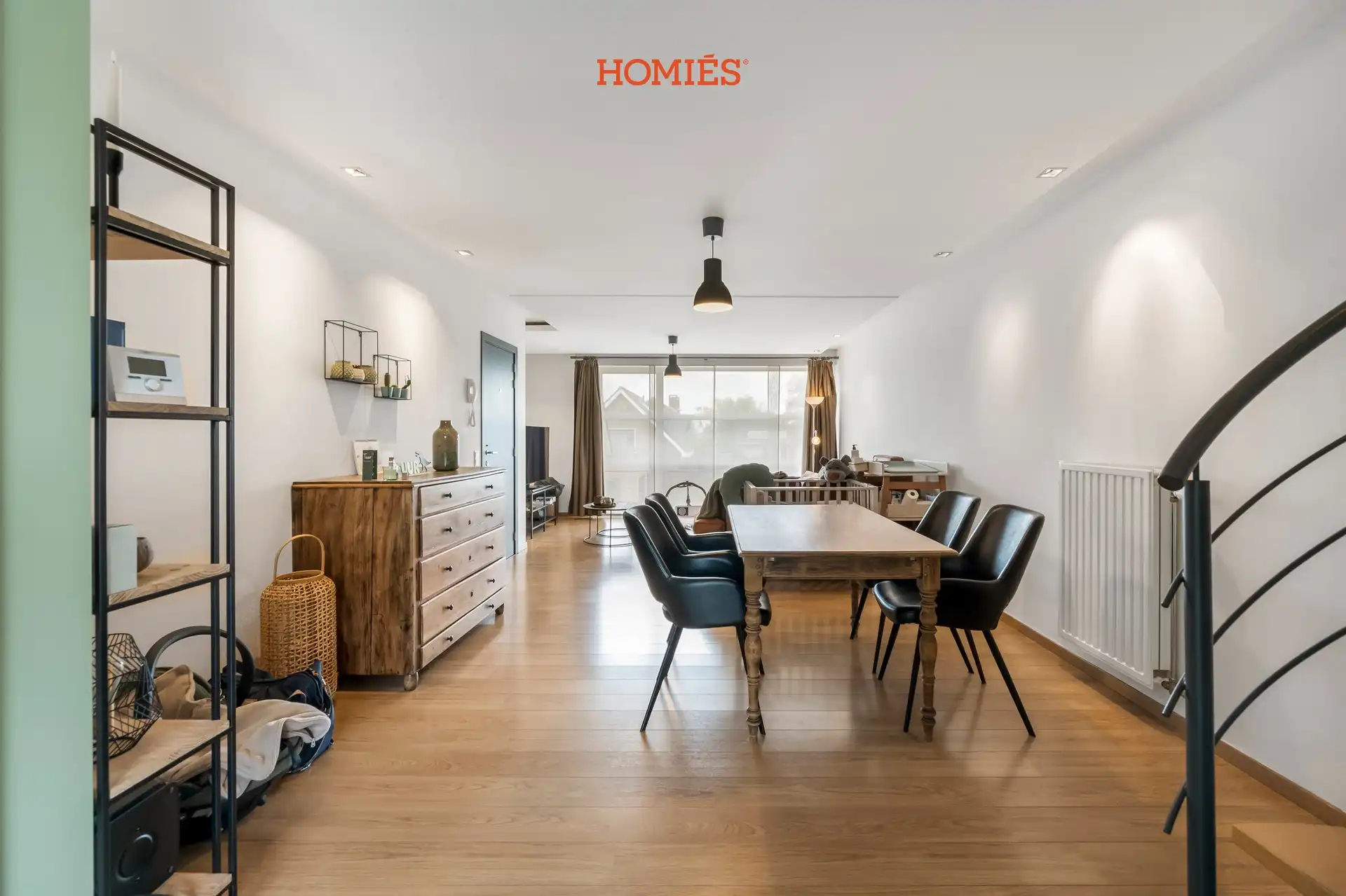 Rustige duplex met 2/3 slpk, terras en 2x parking te Wilsele foto {{pictureIndex}}