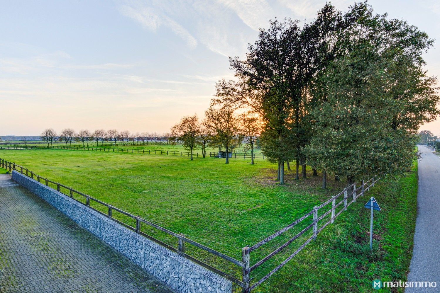 VERRASSEND RUIME GEZINSWONING MET UITZONDERLIJKE UITSTRALING OP EEN RUSTIGE LIGGING IN OUDSBERGEN foto 40