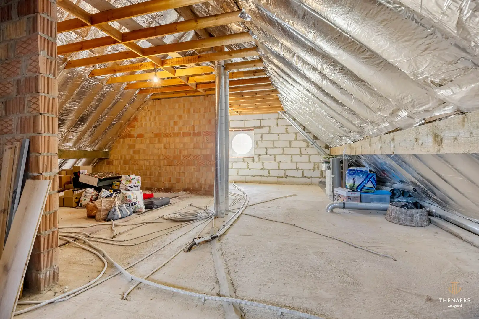 Stijlvolle pastoriewoning met ruimte, comfort en een prachtig afgewerkt geheel in Sint-Truiden. foto 27