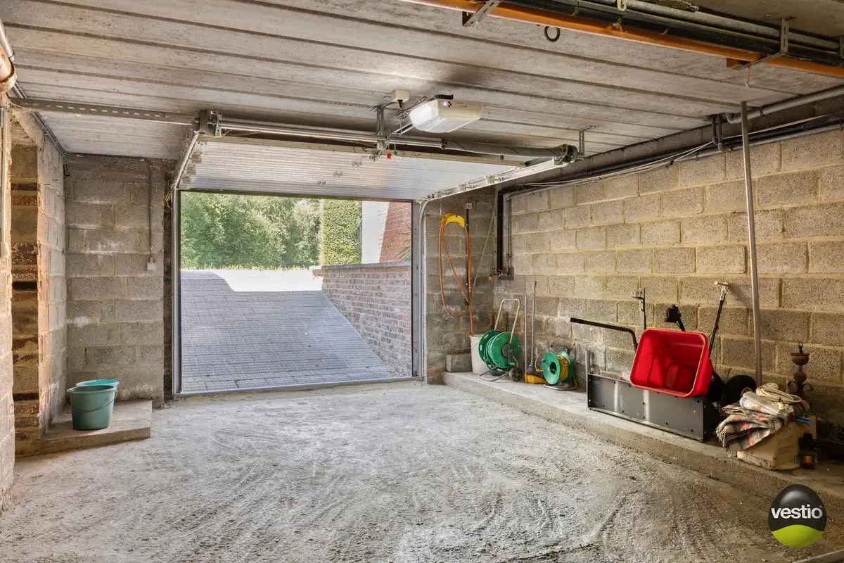 RUSTIG GELEGEN TIJDLOZE WONING MET 4 SLK EN RUIME TUIN. foto 29