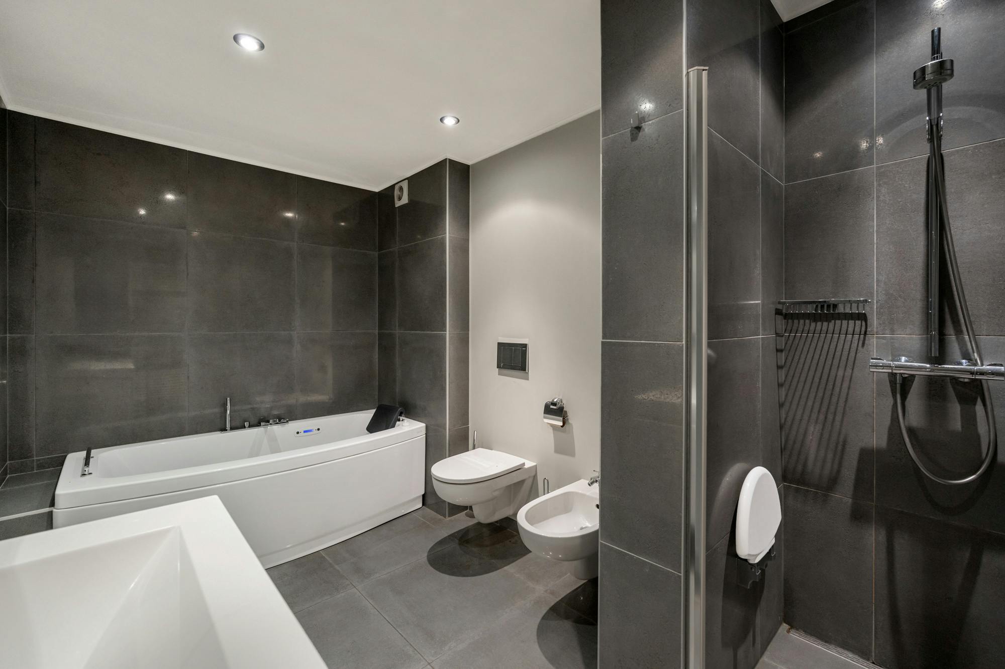Royaal appartement in hartje Hasselt foto 9