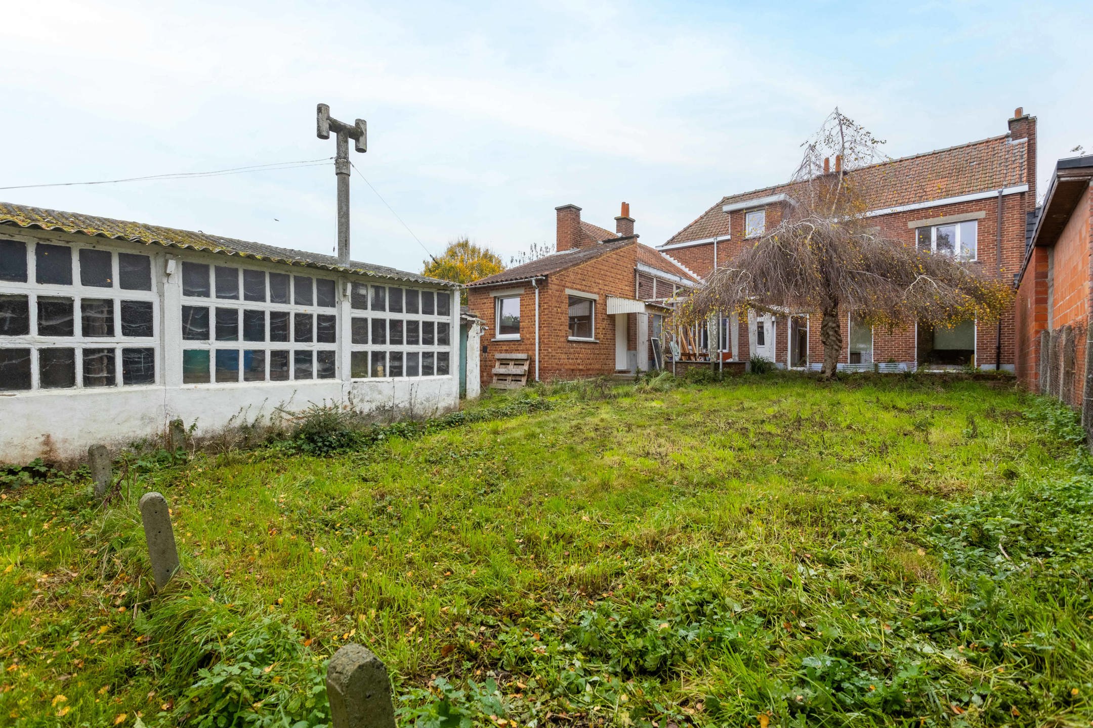 Deels gerenoveerde woning in doodlopende straat. foto 20