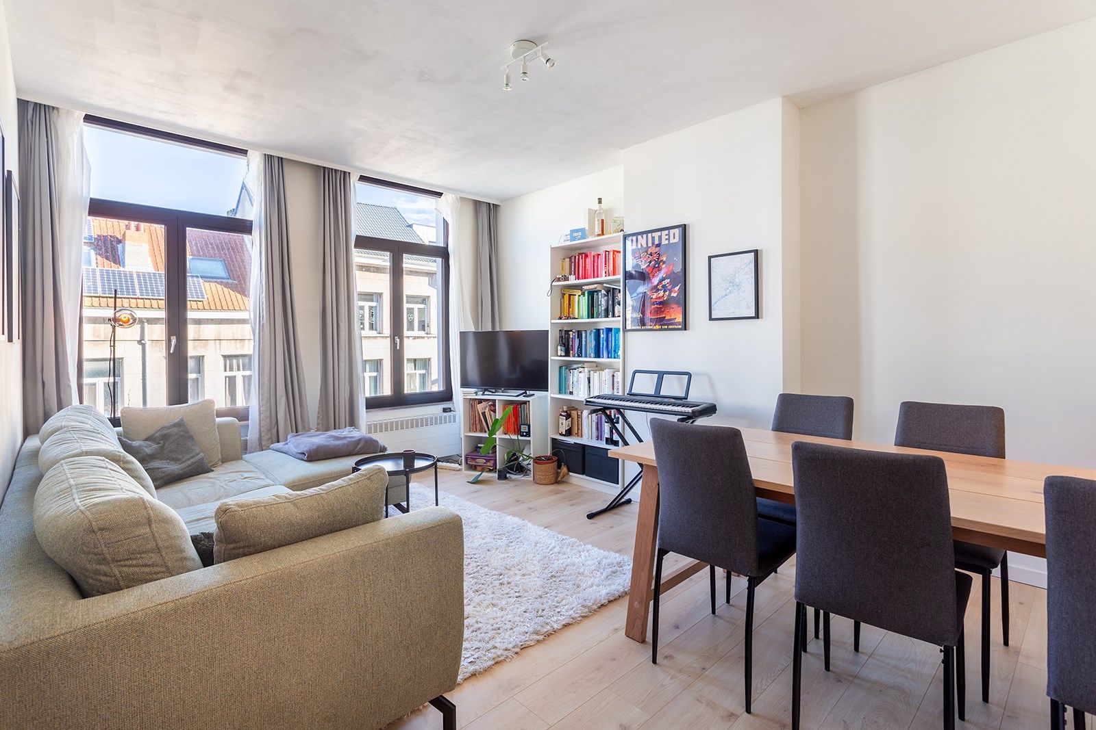 Ruim één-slaapkamerappartement met toplocatie op het Zuid! foto 3