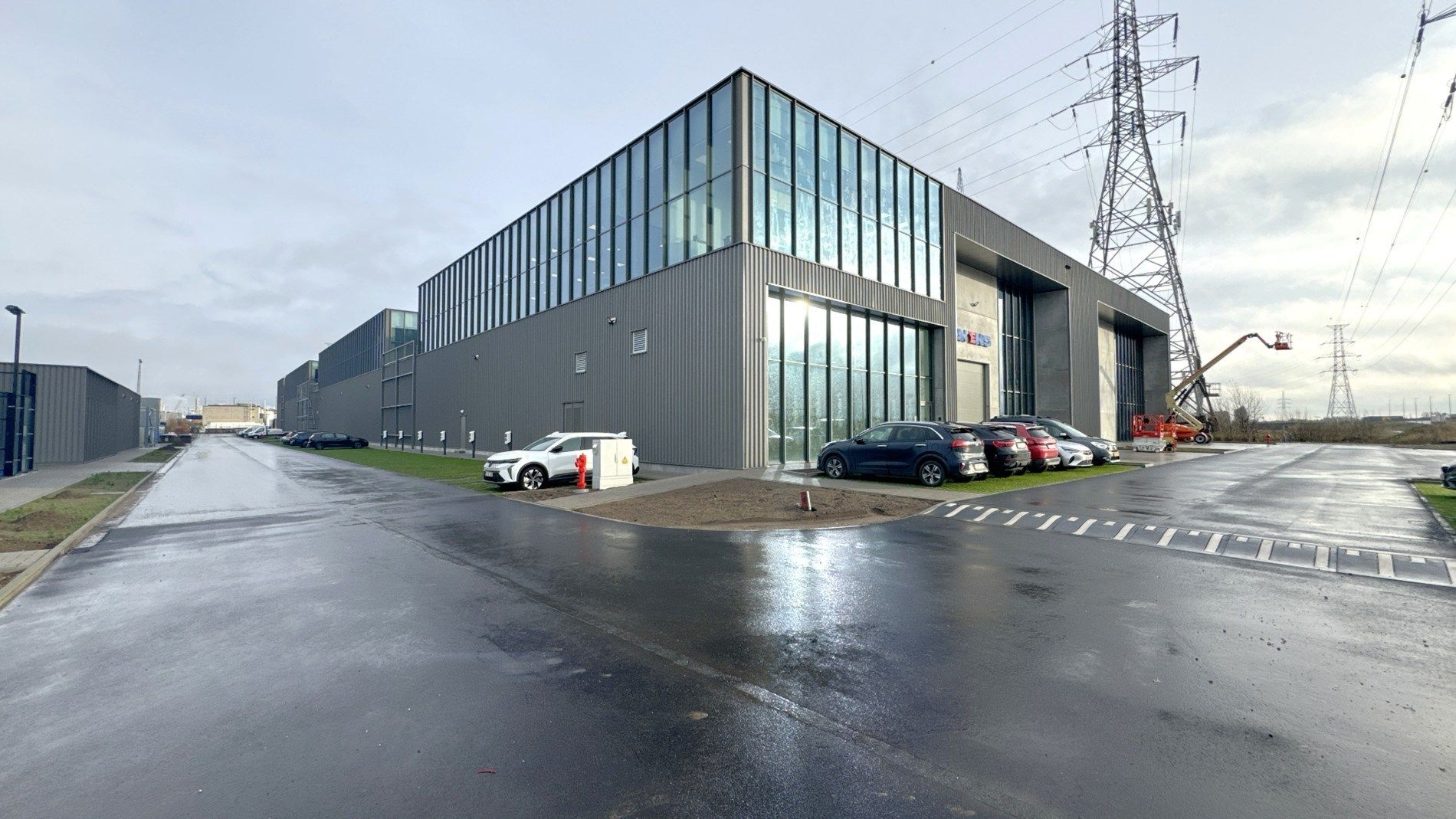 Nieuwbouw magazijn en kantoor te huur in West Port Zwijndrecht foto 16