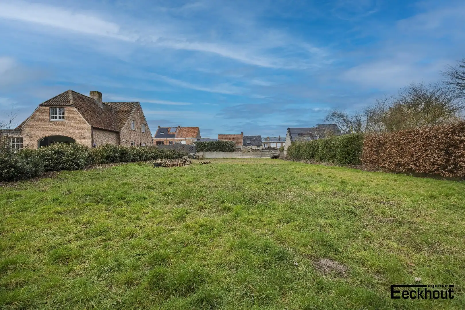 Inwaarts gelegen perceel bouwgrond  foto 4