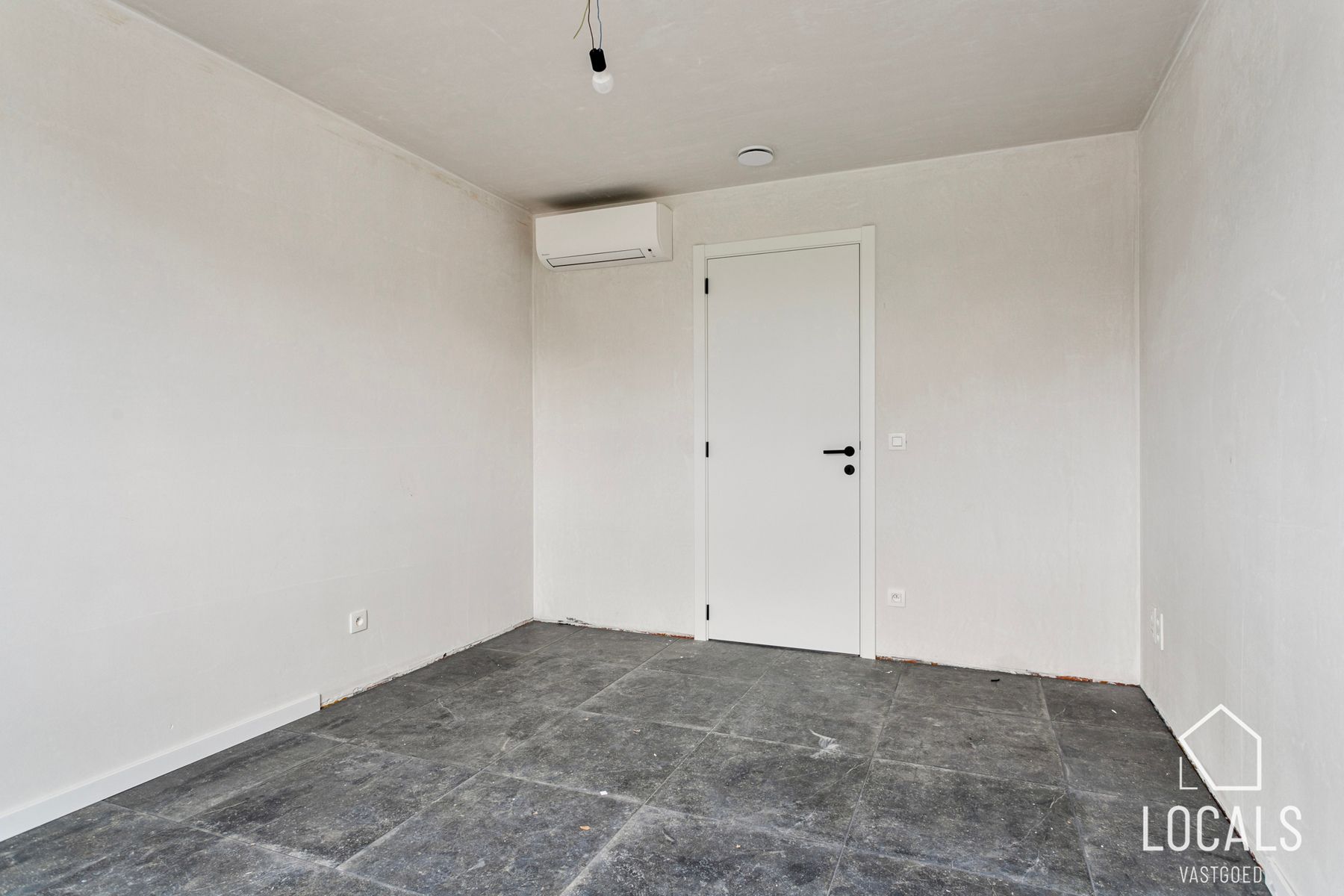 LAATSTE WONING - HOOGWAARDIG AFGEWERKT! foto 18