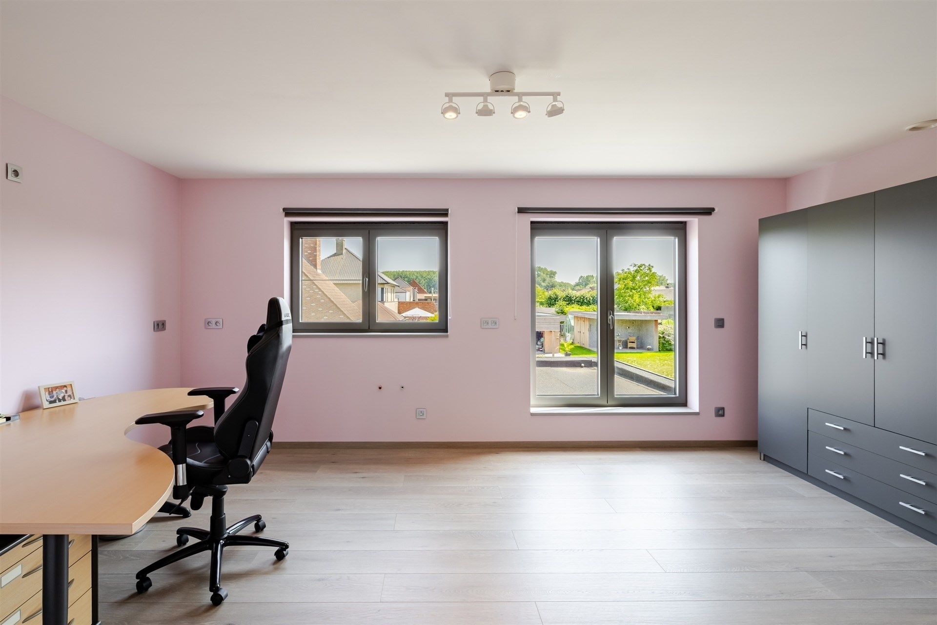 Topper!! Ruime lichtrijke woning, instapklaar! foto 17