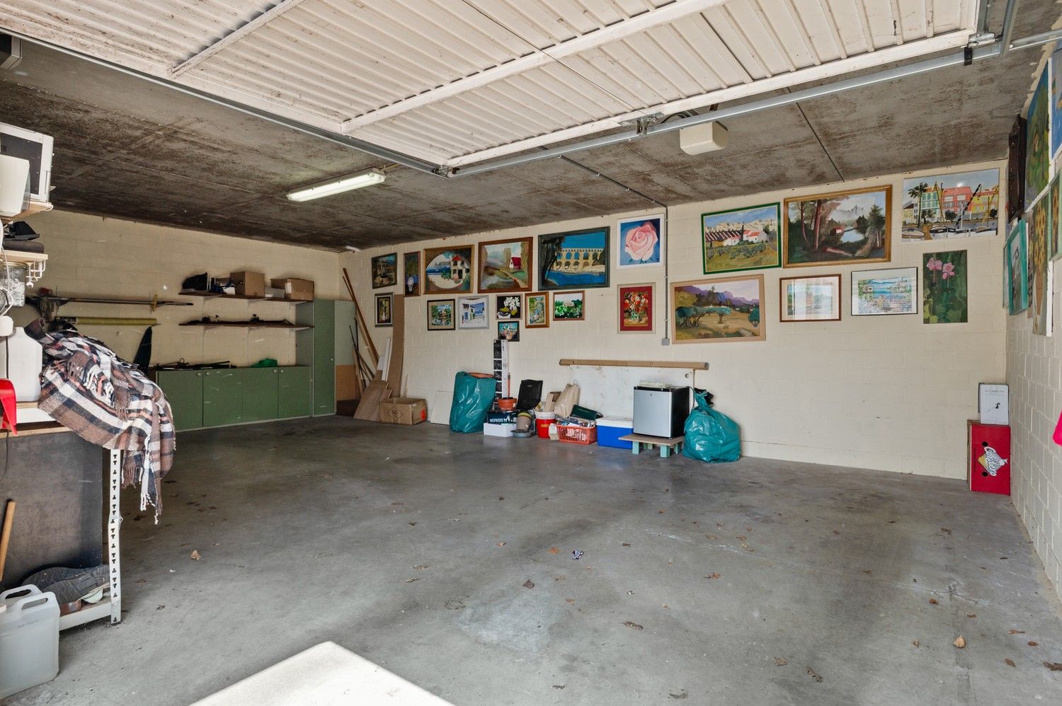 Ruim appartement met zeer ruime garage en terras in het centrum van Sint-Job-in-'t-Goor! foto 16