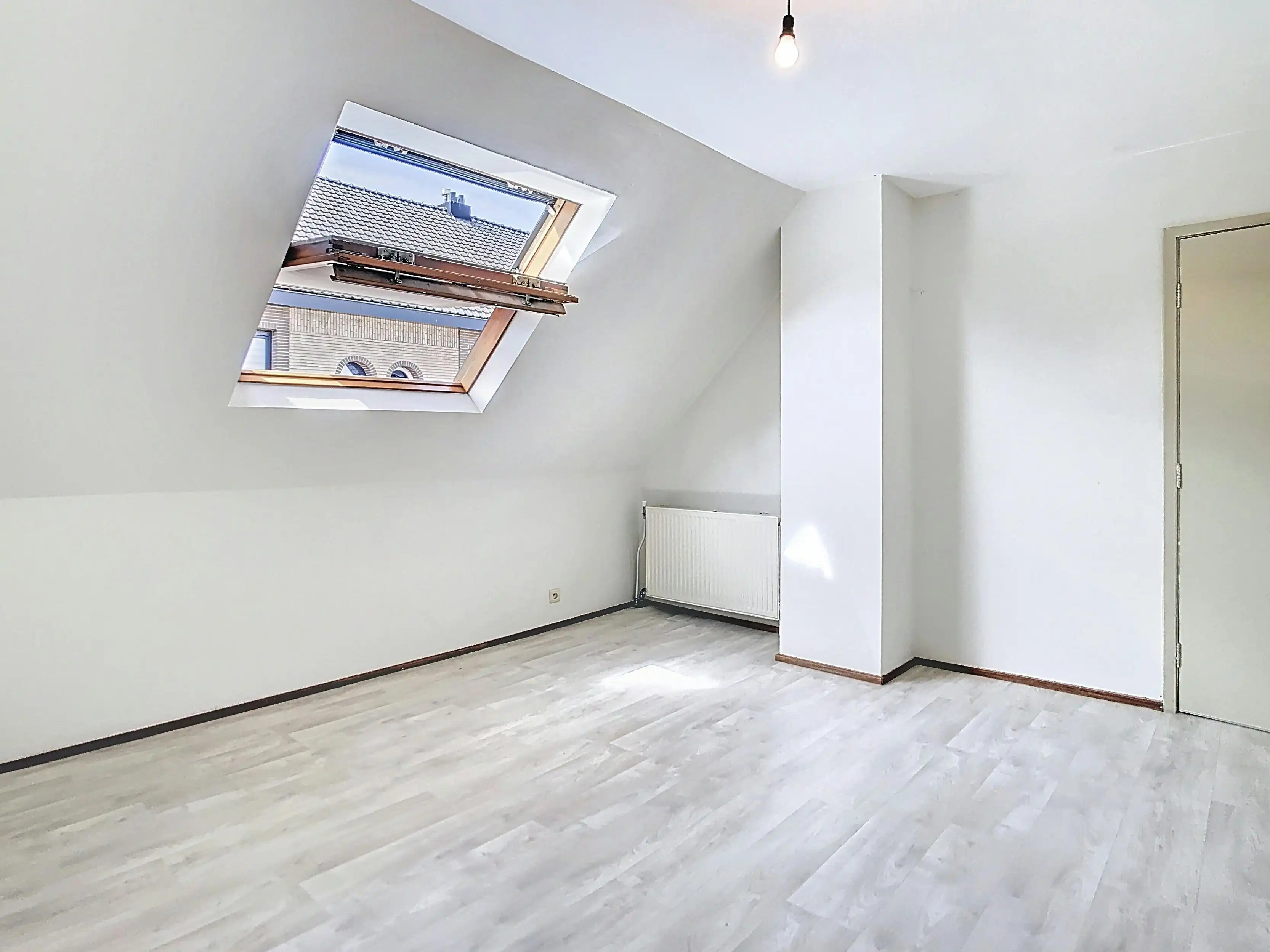Instapklaar huis met 2 slaapkamers in Steendorp foto 12
