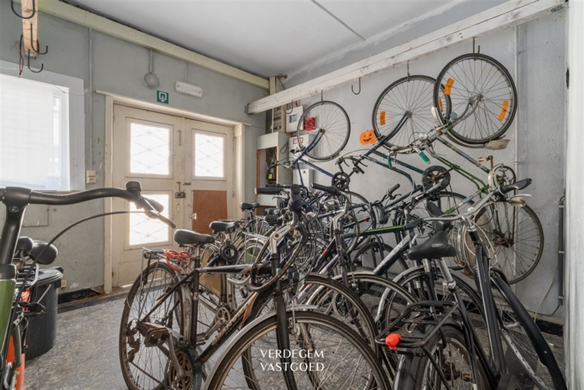 Opbrengsteigendom met 15 studentenkamers foto 15