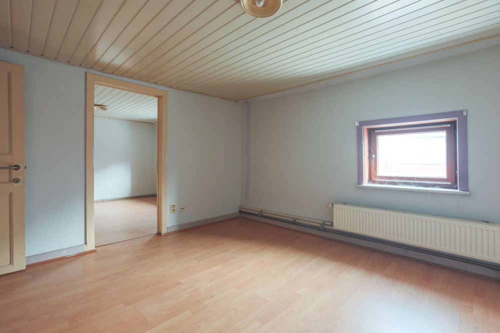 Halfopen woning met terras foto 9
