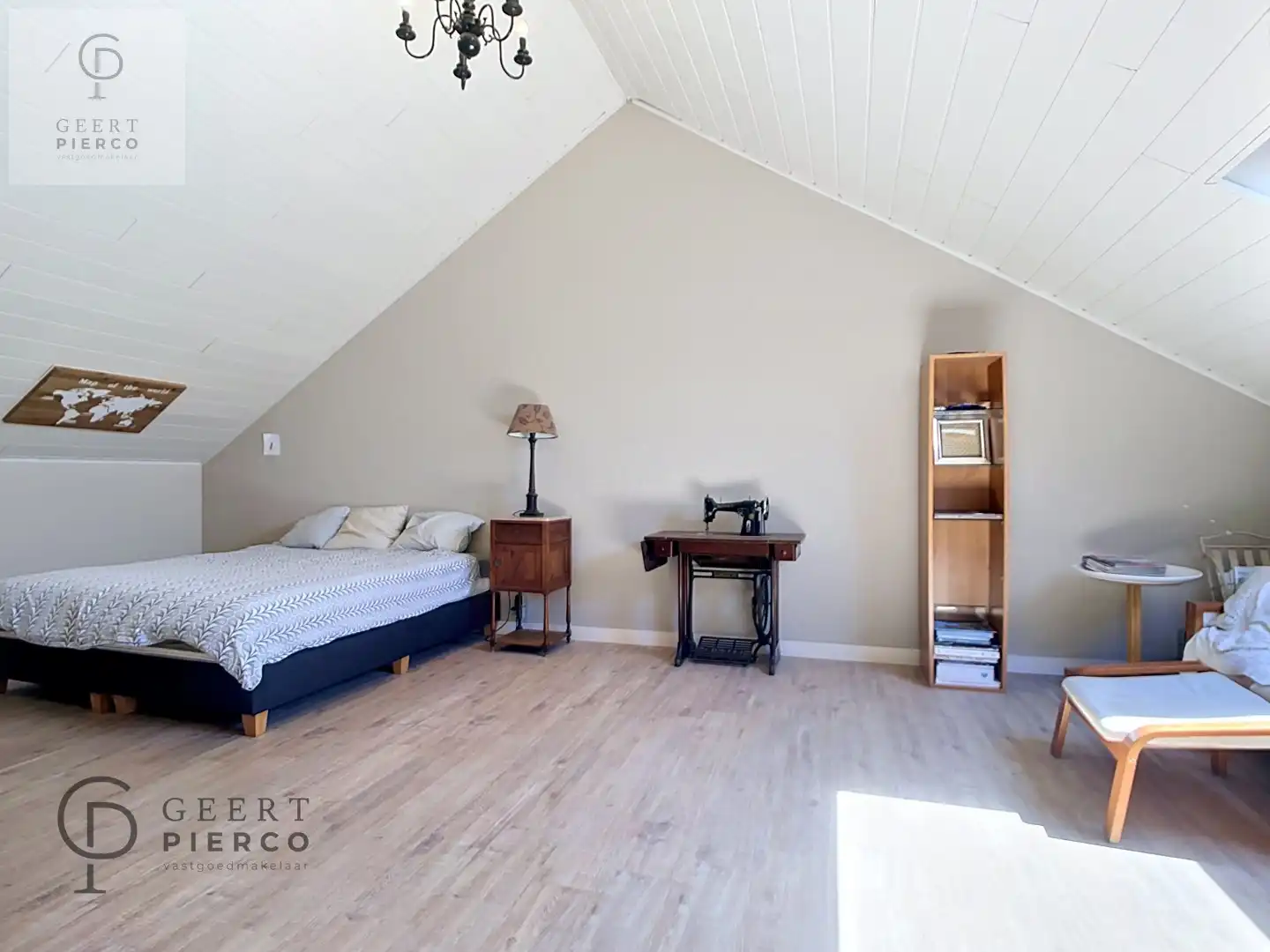 Charmewoning met dorpsgezicht foto 21