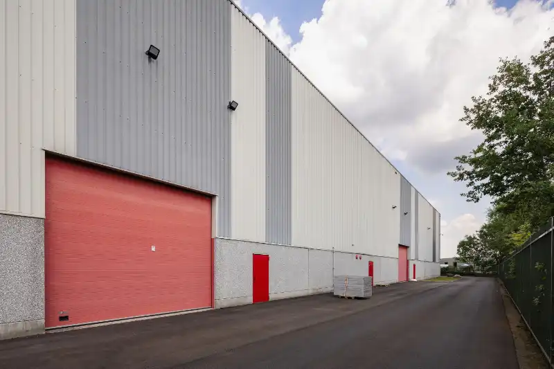 Logistiek magazijn te huur foto 7