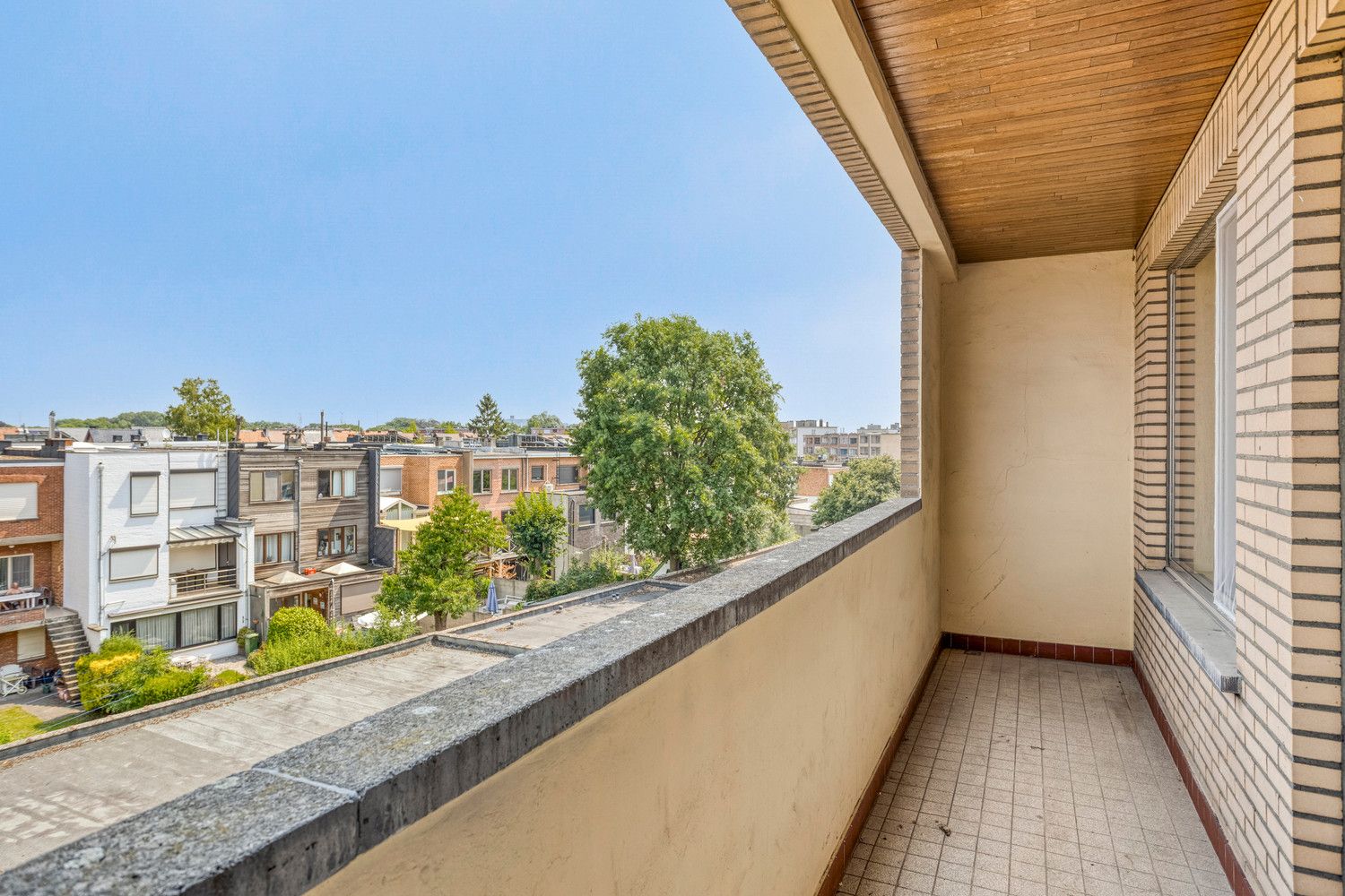 Ruim appartement op de 3de verdieping met terras en inpandige parkeerplaats! foto 22