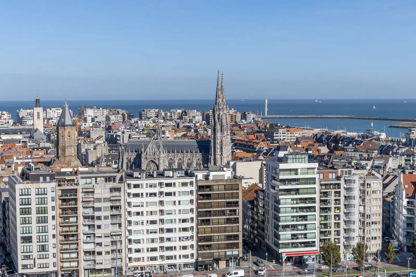 Uniek appartement met panoramisch zicht 180° foto 9