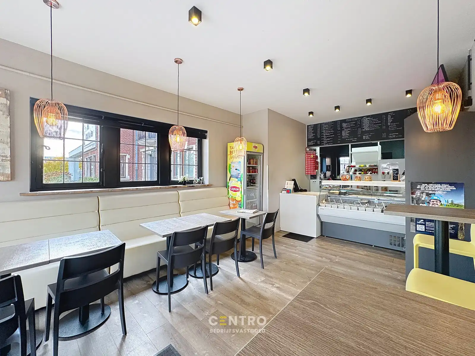 Commerciële site met woonst op toplocatie te Roeselare! foto 17