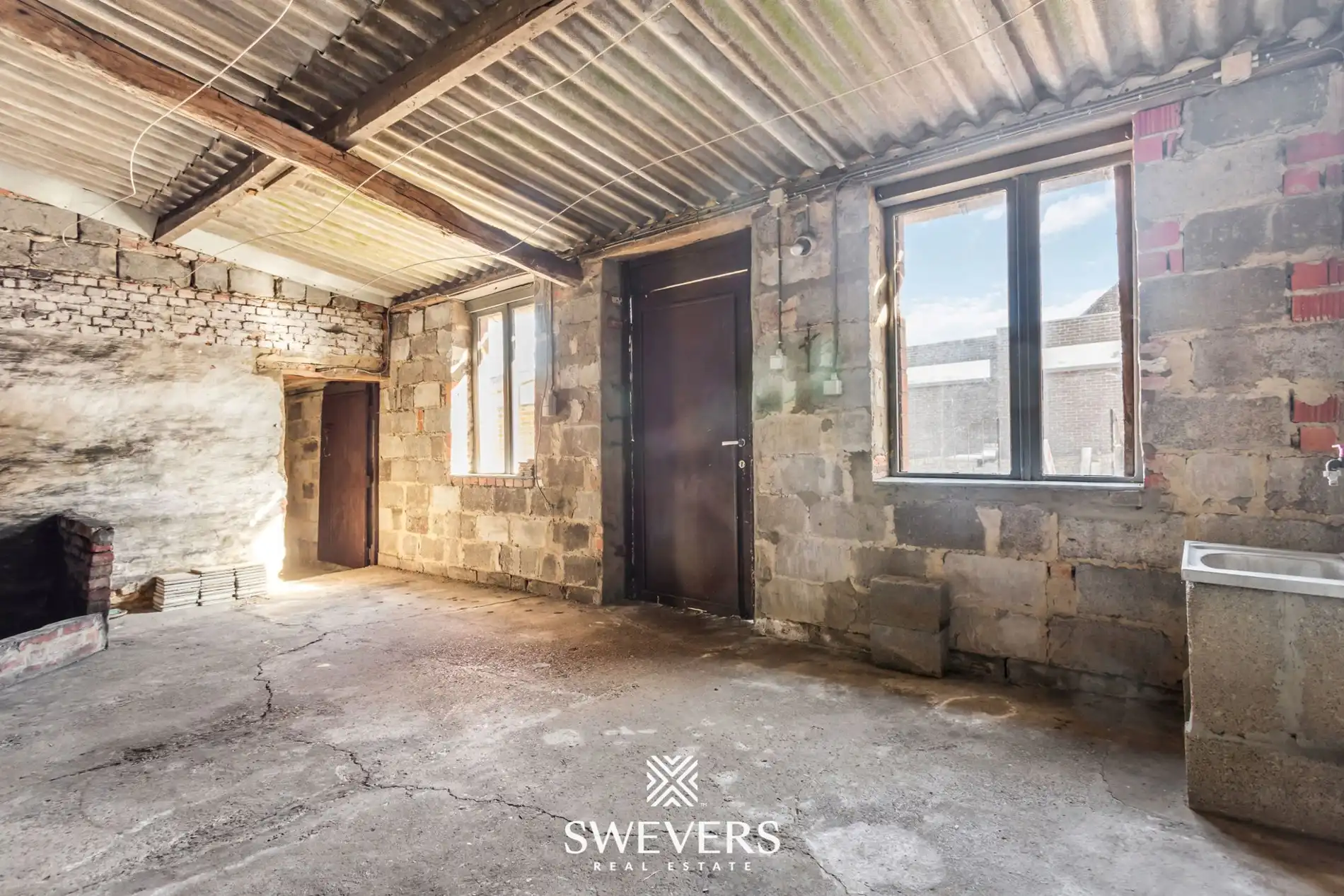 Authentiek renovatieproject met potentieel in Wellen foto 13