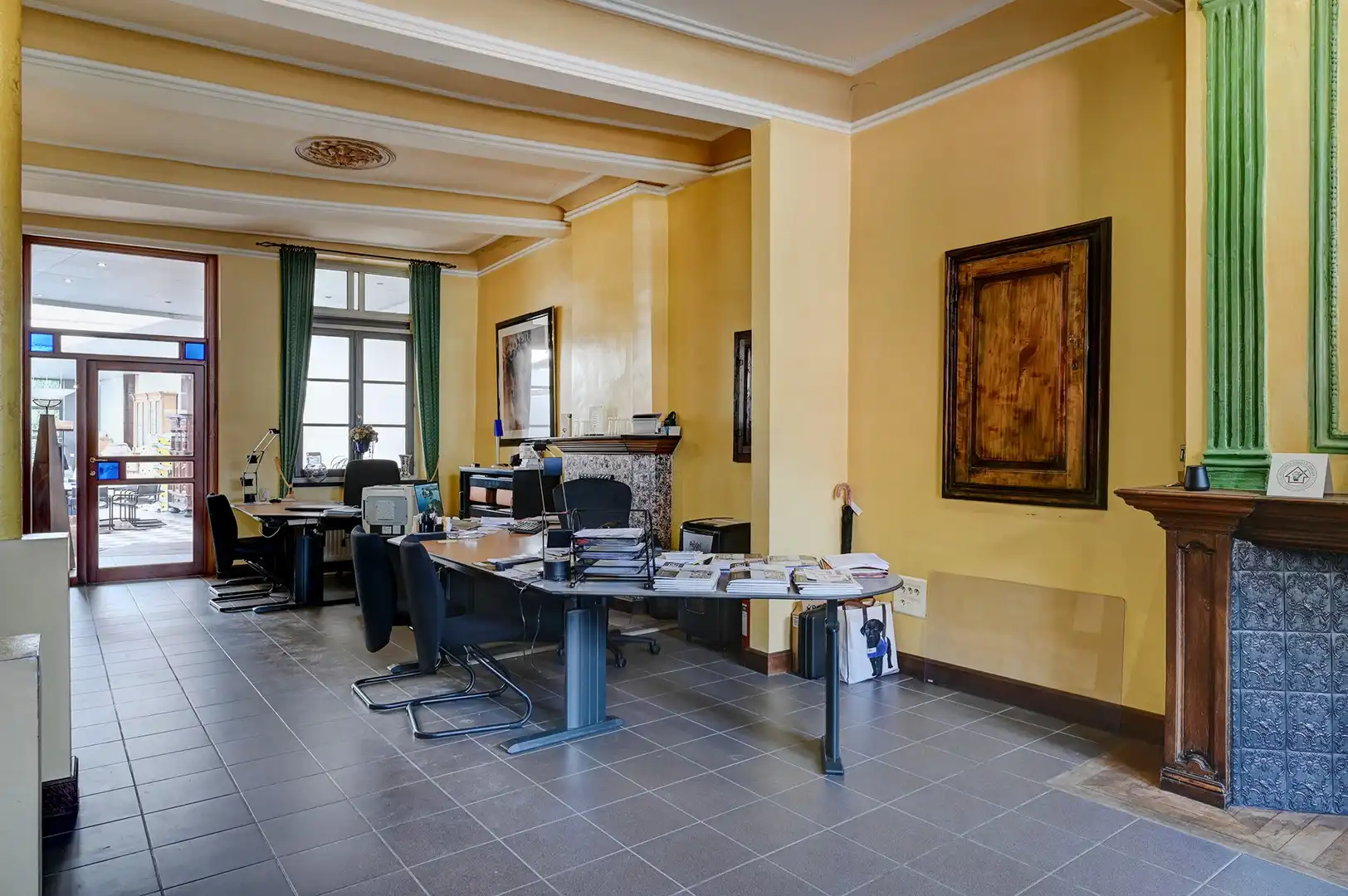 Prestigieus handelspand in centrum Borgloon foto 18