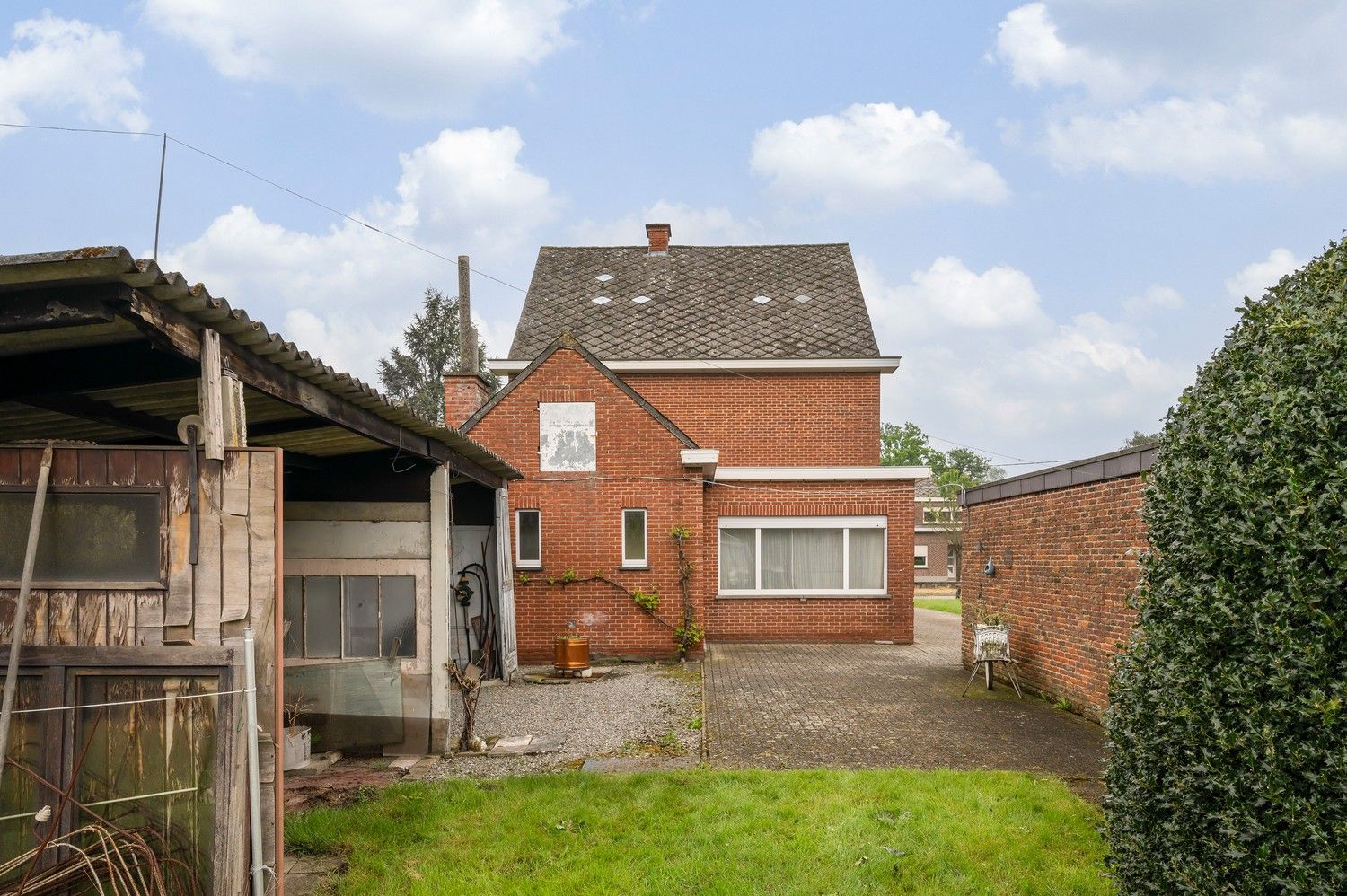 Rustig gelegen op te frissen ruime woning op 5225 m² foto 35