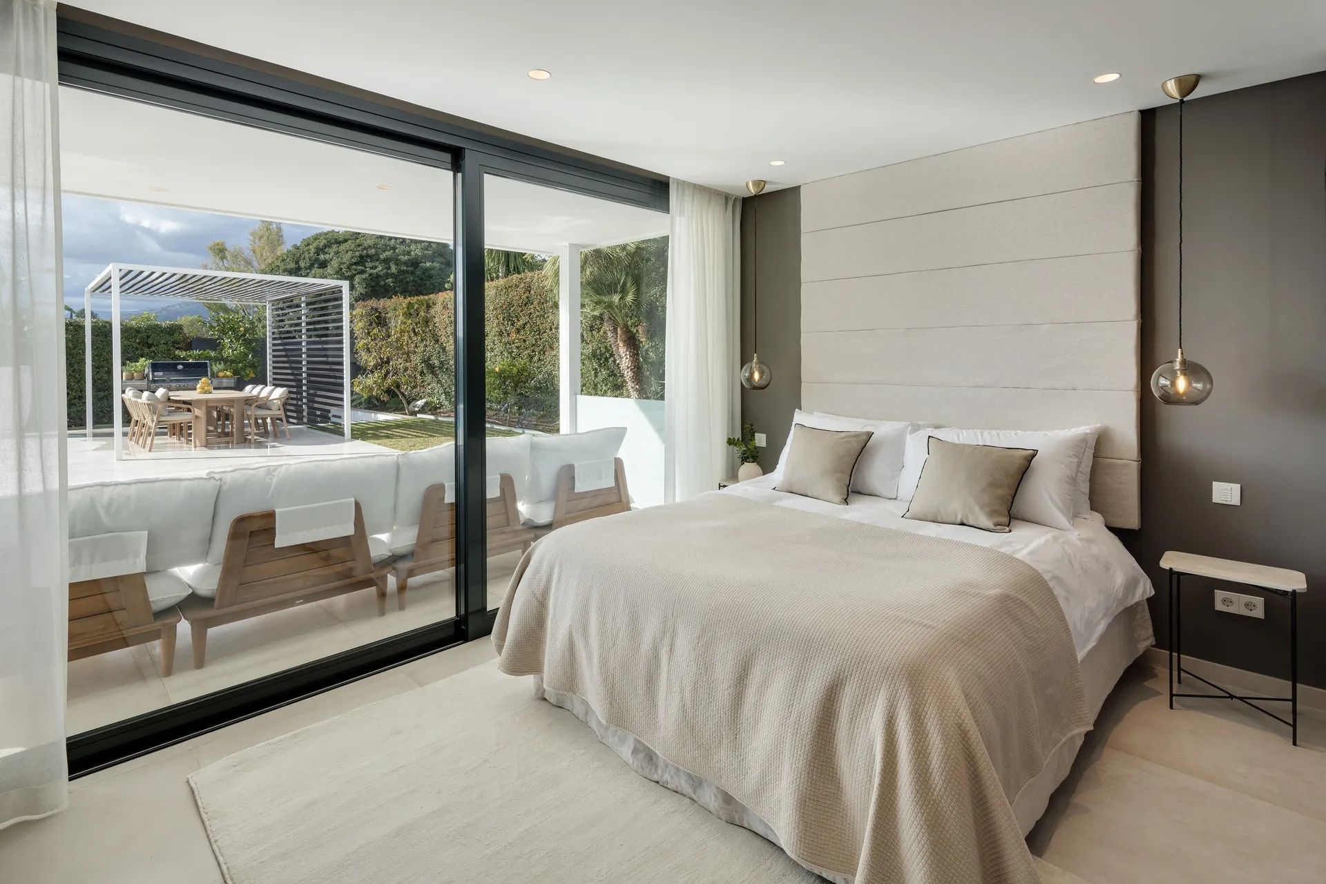 Moderne luxe aan de golfbaan – villa met adembenemend uitzicht in het hart van Nueva Andalucía foto 11