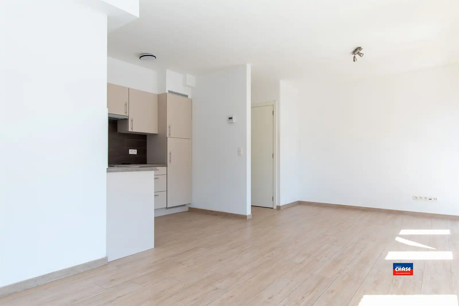 Recent appartement met terras  foto 4