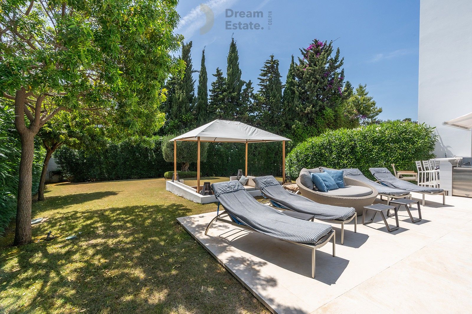 Moderne villa in de wijk El Paraiso, Estepona. foto 46