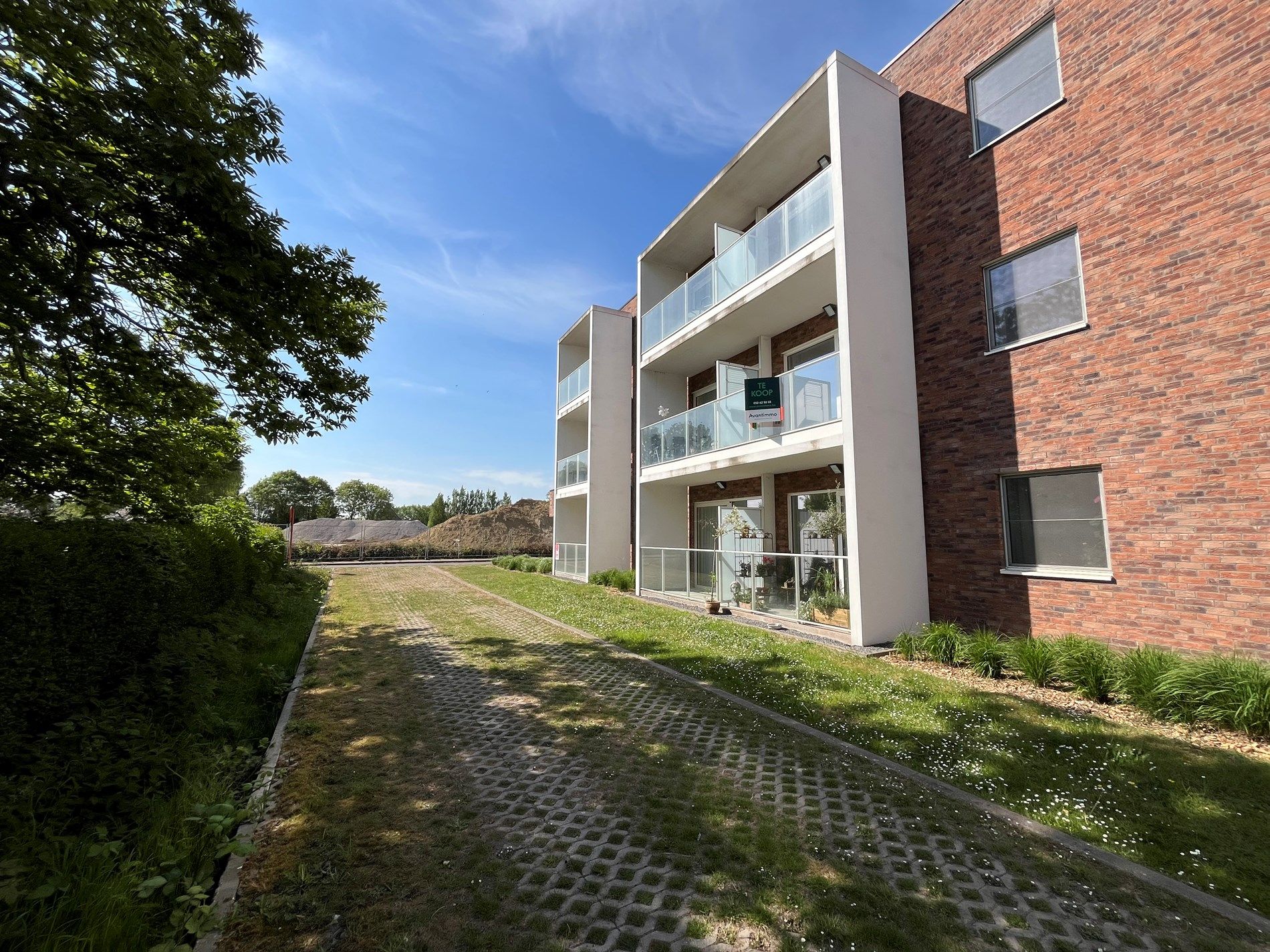 ()=>{if(producerUpdateValueVersion(node),producerAccessed(node),node.value===ERRORED)throw node.error;return node.value} Westkapellestraat 454 -/112 - 8300 Knokke-Heist