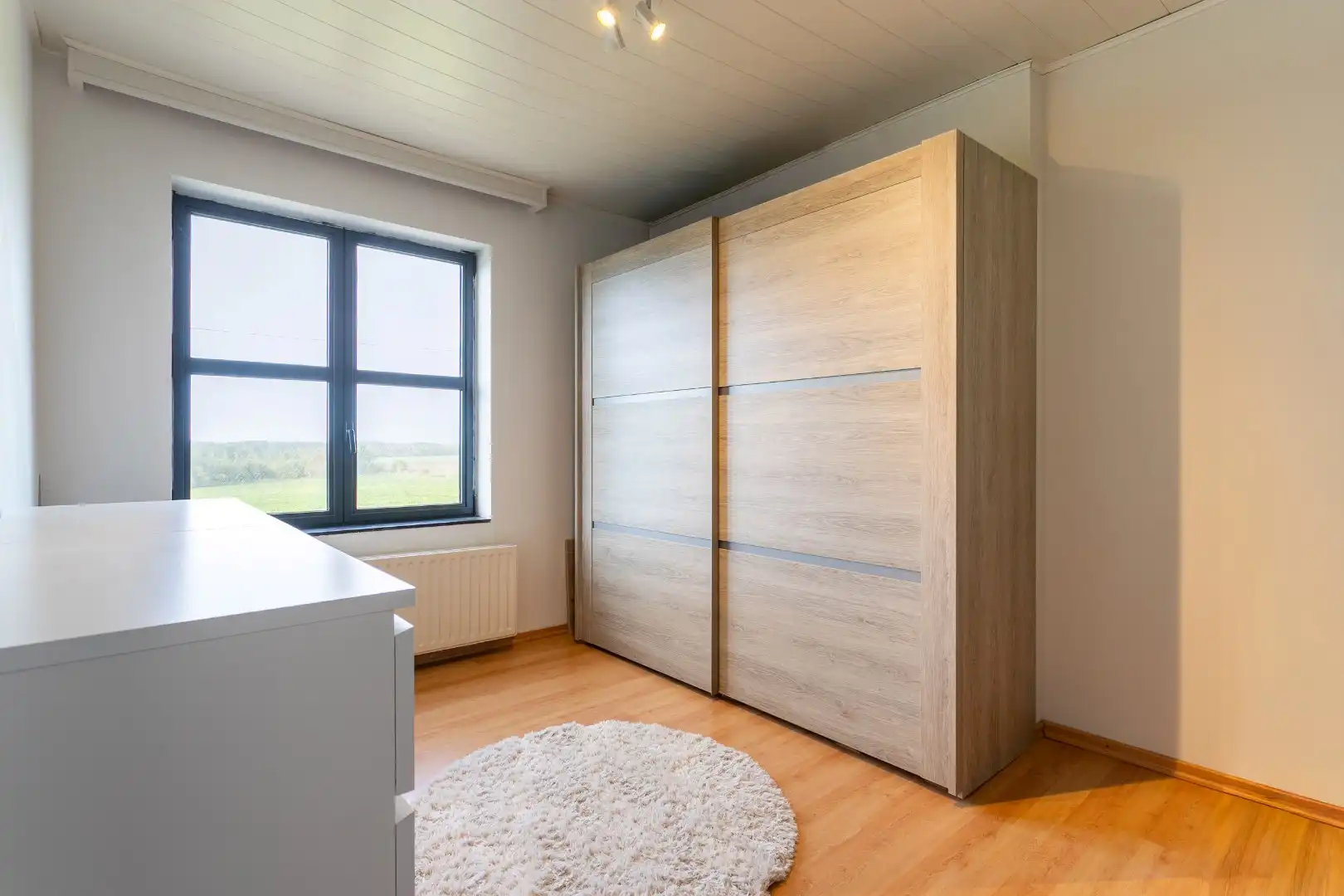 Instapklare driegevelwoning met 3 slpk te Lembeek foto 24
