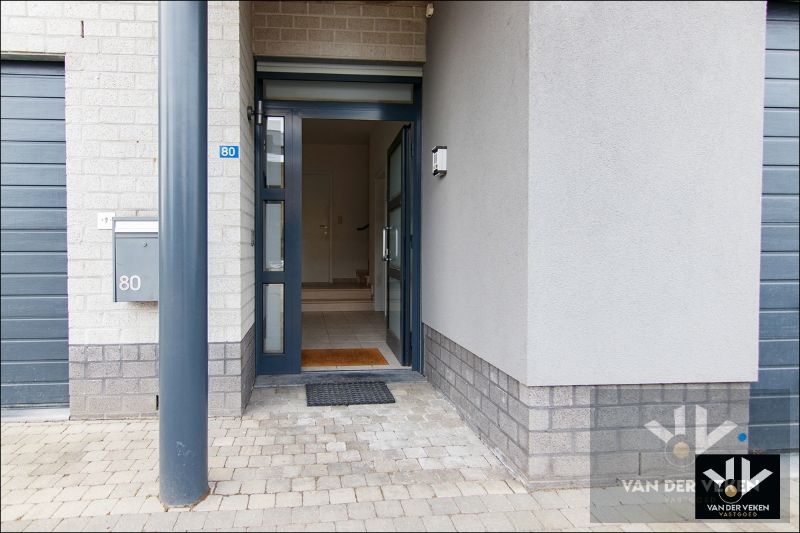 TWEEWOONST MET PAARDENSTALLEN EN WEILAND OP RUIM PERCEEL 37A21CA IN LANDELIJKE OMGEVING foto 32