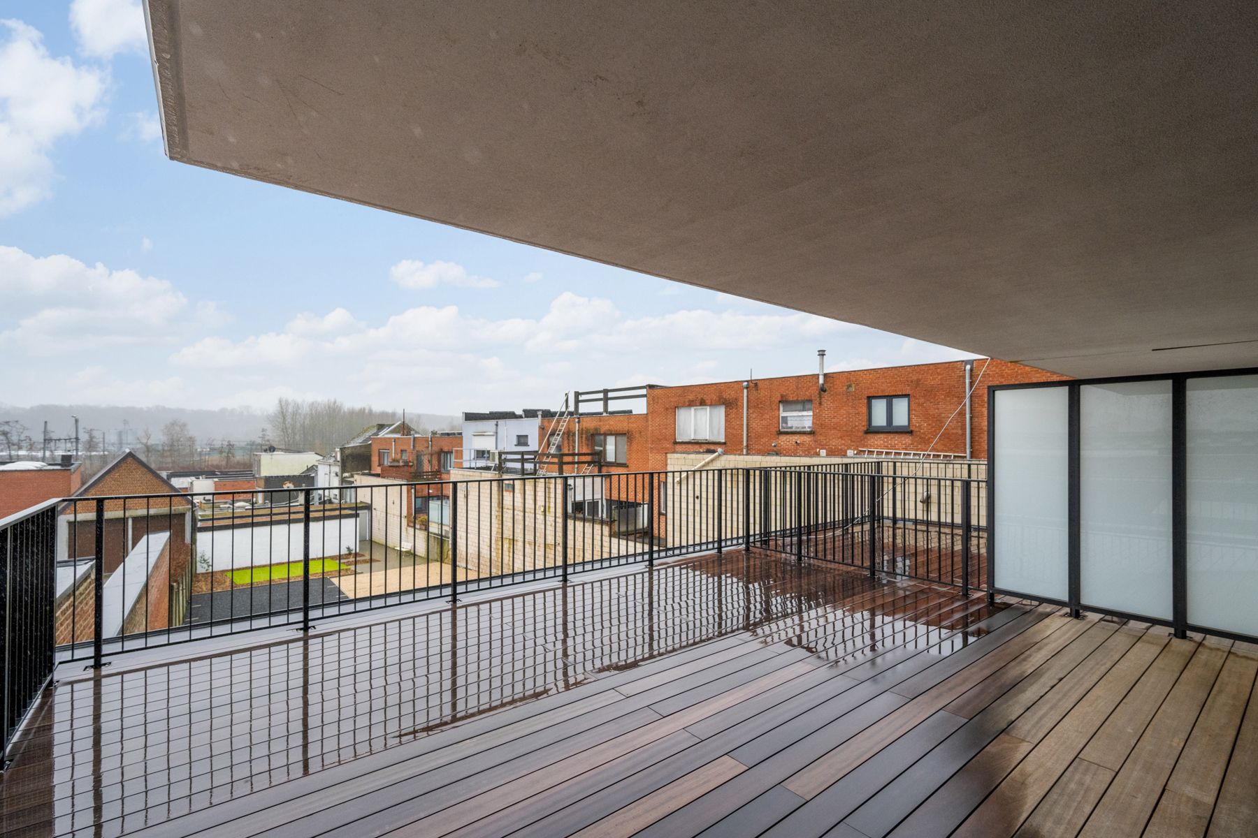 Nieuwbouw appartement op de eerste verdieping foto 4