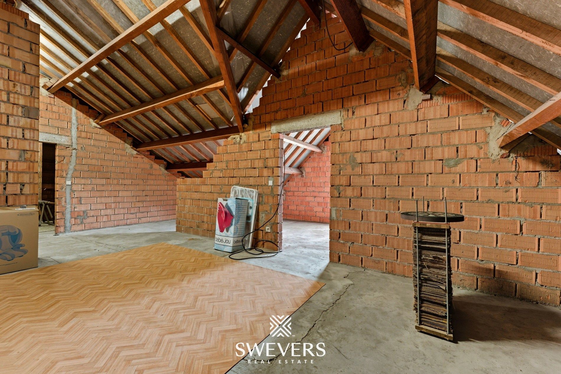 Ruime Gezinswoning met 3 slaapkamers en uitbreidingspotentieel foto 25