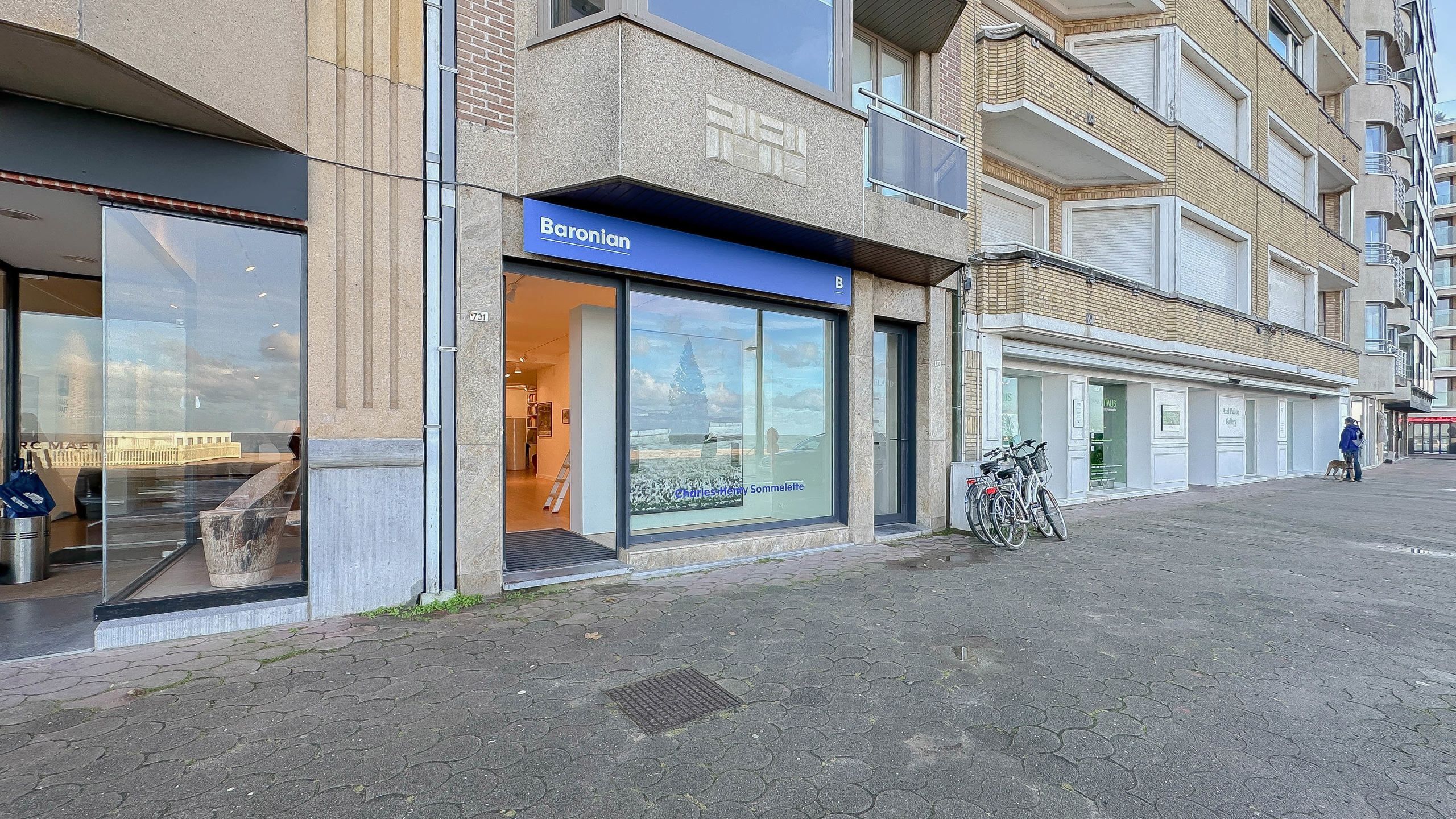 Verhuur commercieel pand 1 SLPK Knokke-Zoute - winkelpand + woonruimte/studio foto 2