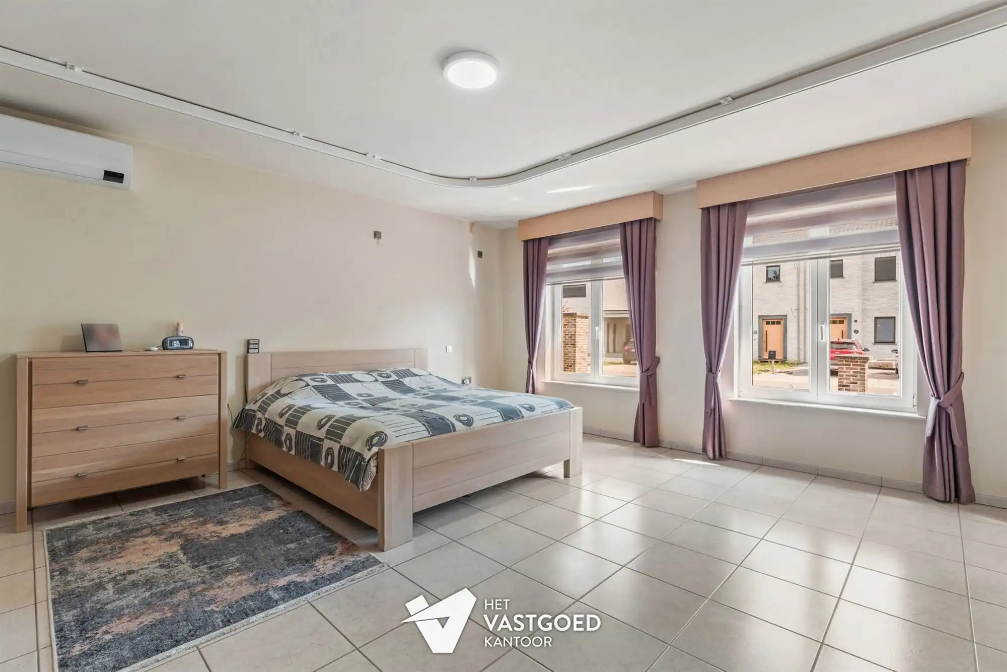ZEER RUIME WONING MET 5 SLAAPKAMERS UITERST RUSTIG GELEGEN OP EEN PERCEEL VAN 1415 M² TE BERINGEN foto 10