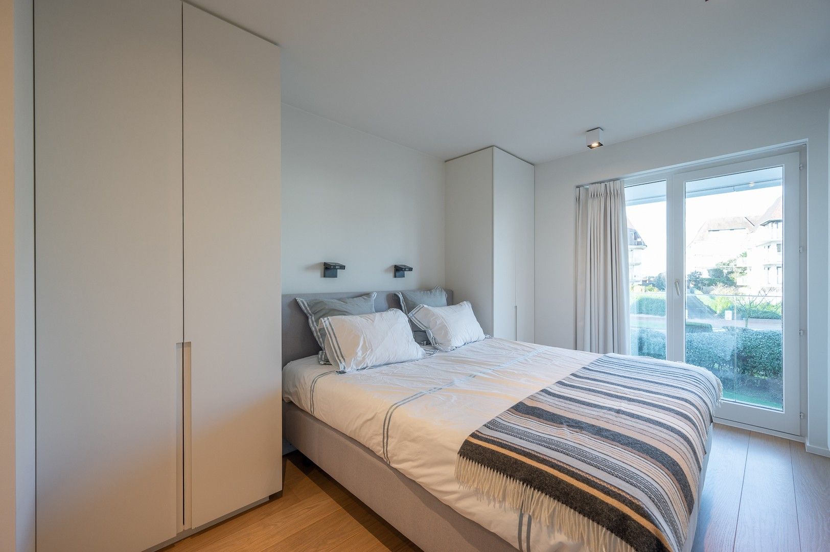 Smaakvol afgewerkt appartement met zuidgericht terras en open zicht op een top-locatie in het Zoute foto 18