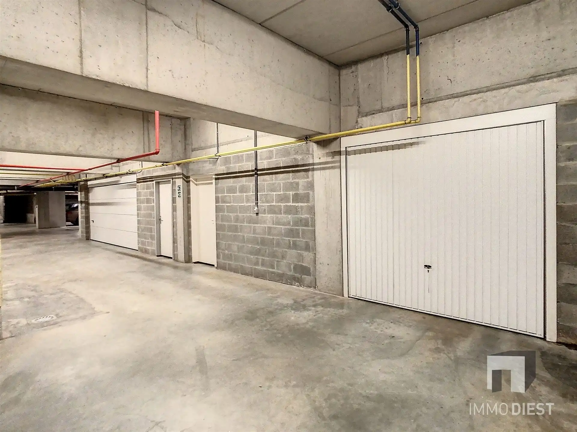 Ruim appartement met 2 slaapkamers foto 25